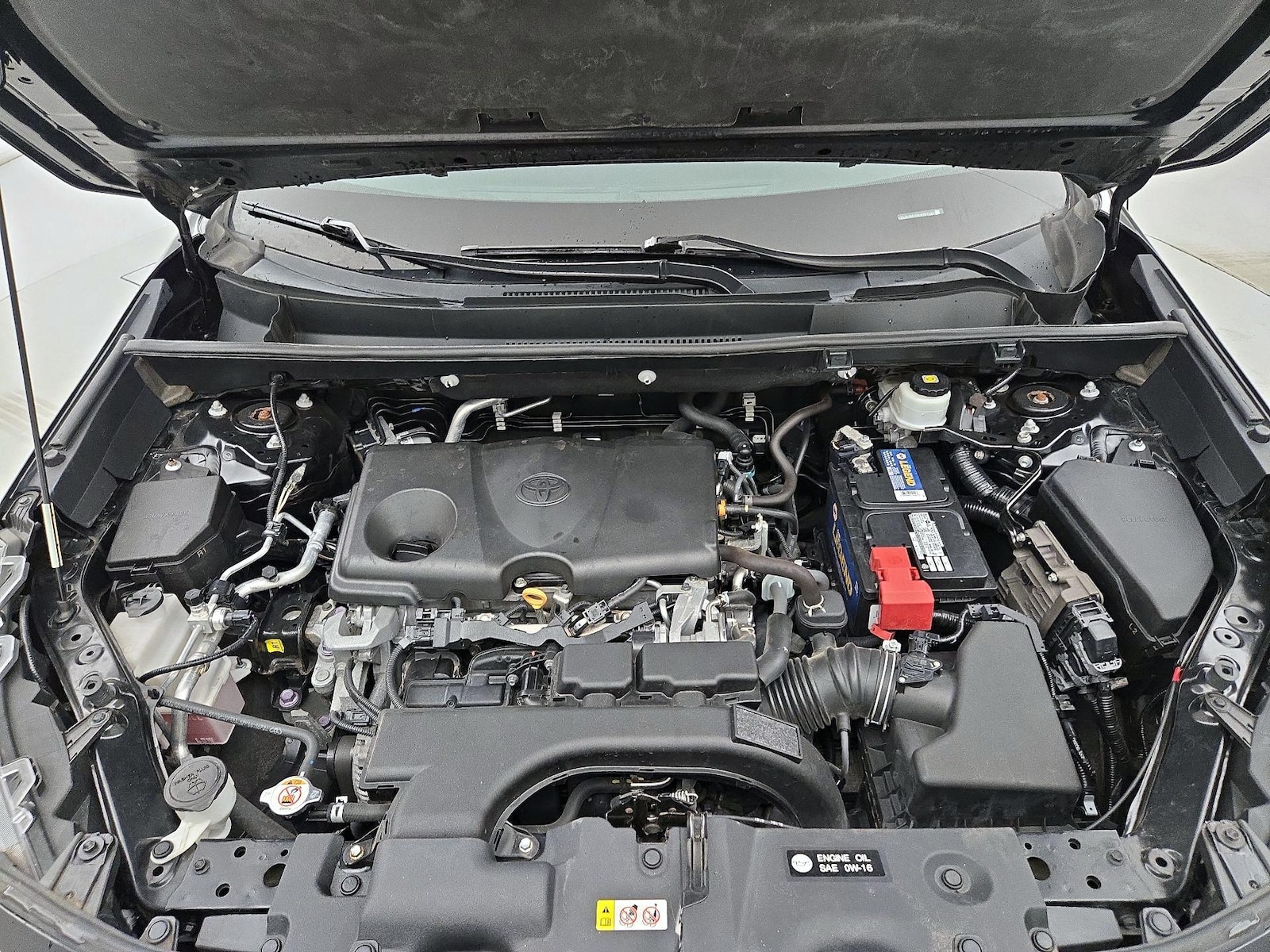 2020 Toyota RAV4 LE - Photo 23