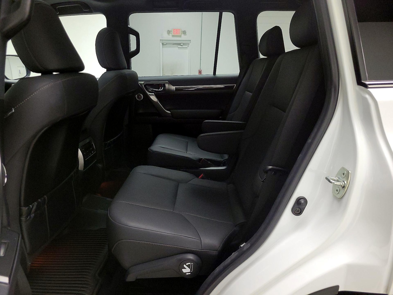 2022 Lexus GX PREMIUM - Photo 22