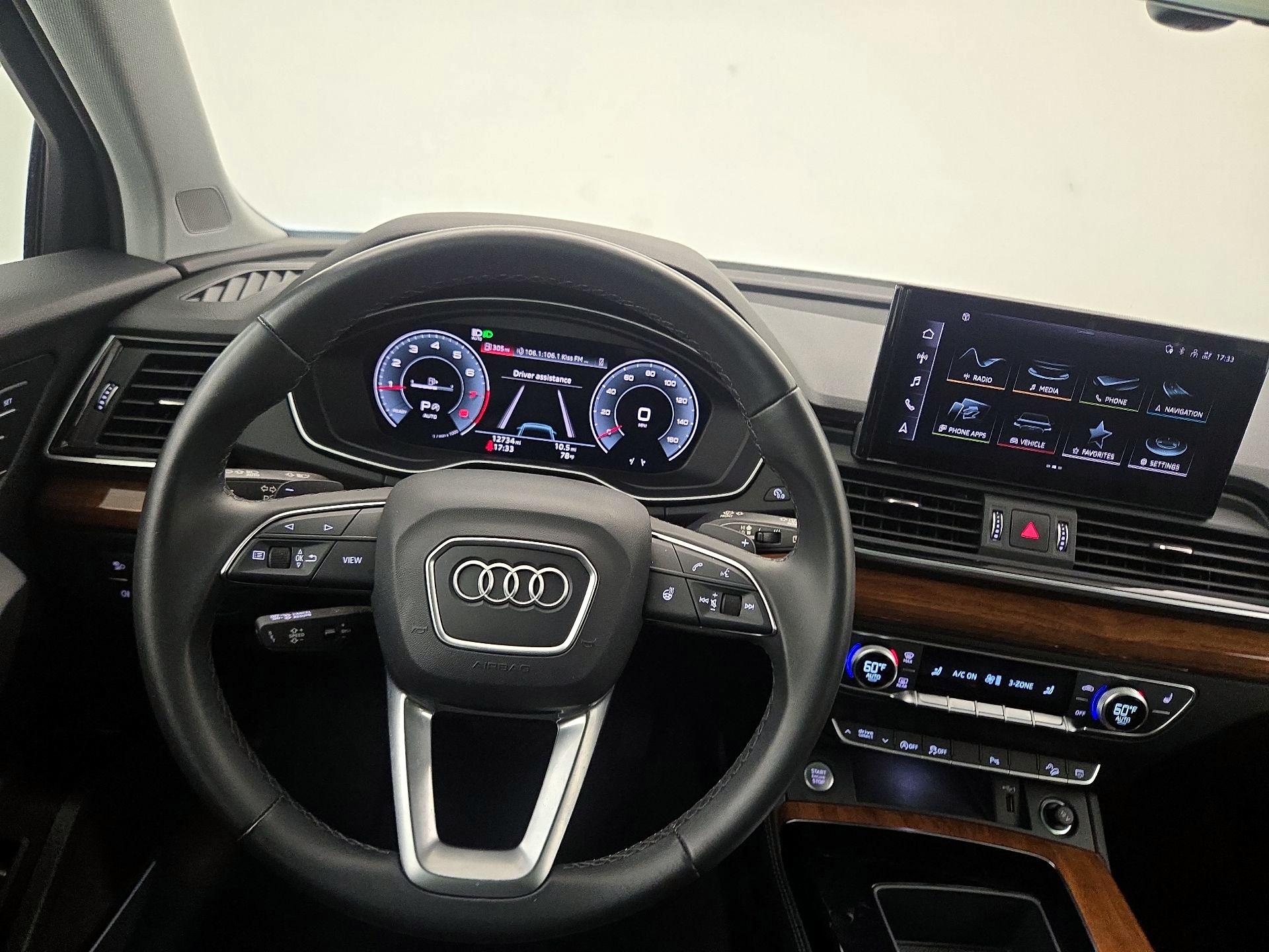 Thumbnail: 2023 Audi Q5 - 10