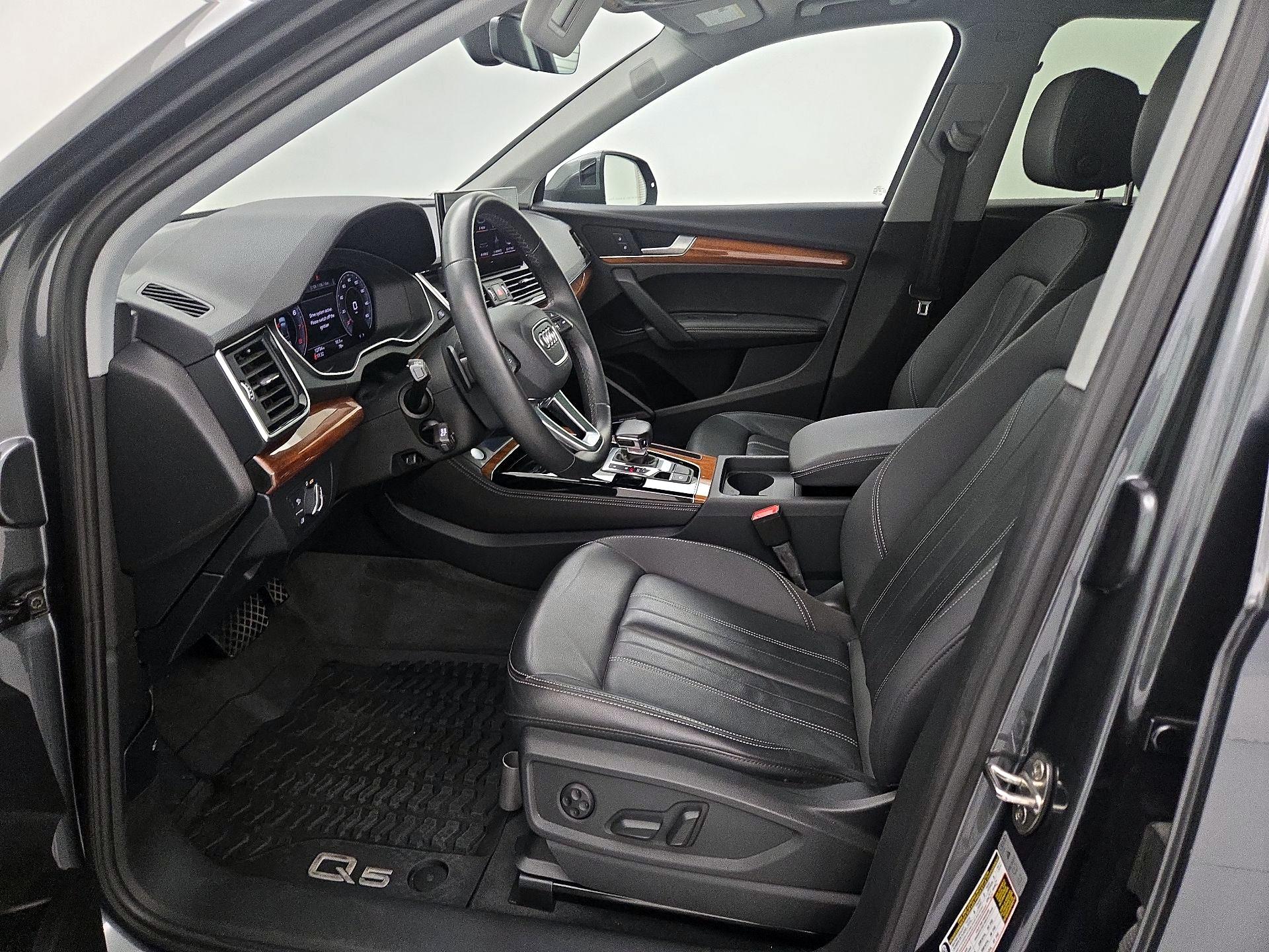 Thumbnail: 2023 Audi Q5 - 11