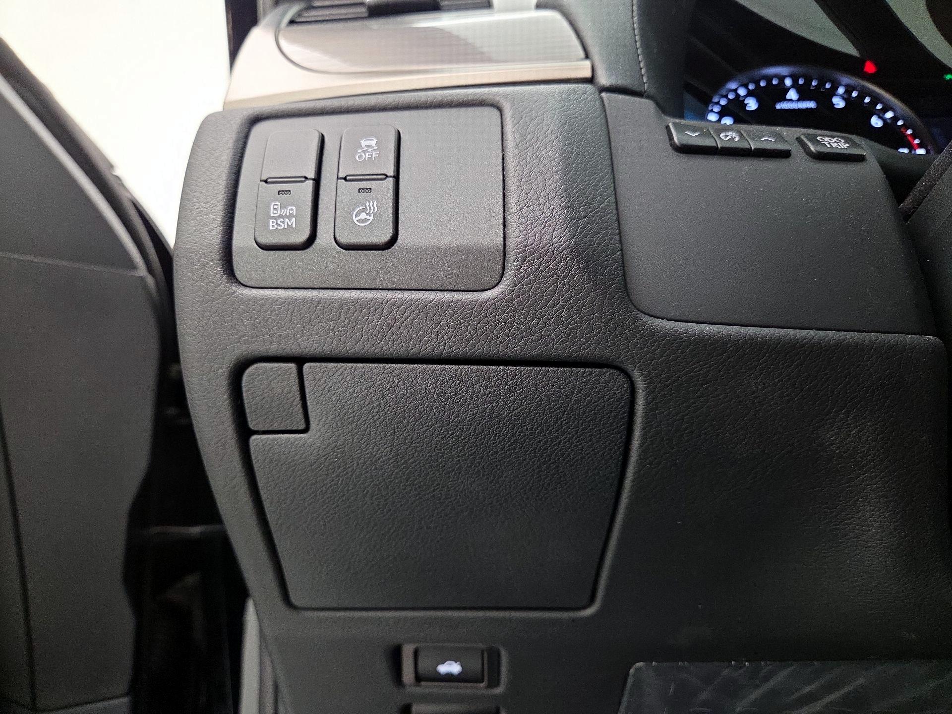 Thumbnail: 2015 Lexus GS - 13