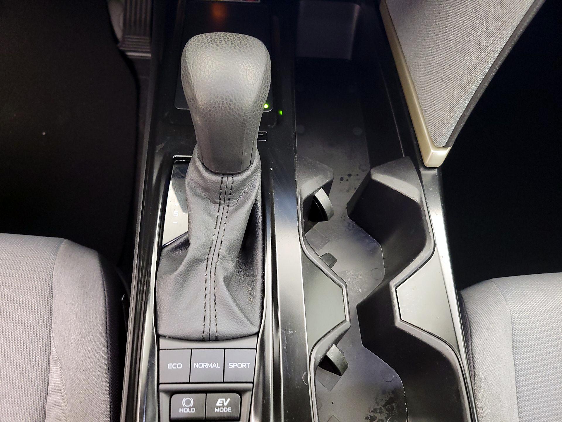 Thumbnail: 2025 Toyota Camry - 17