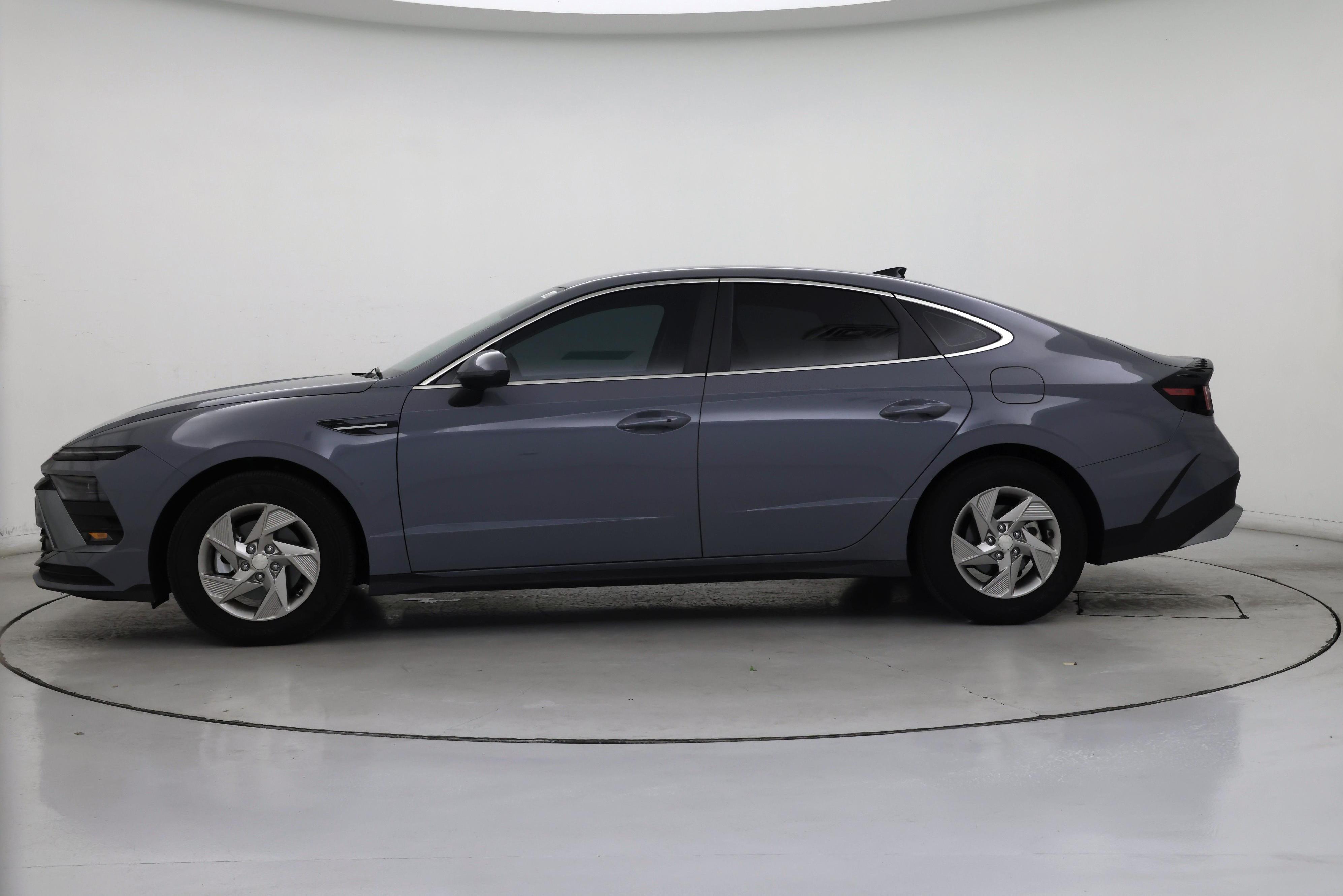 Thumbnail: 2026 Hyundai Sonata - 3