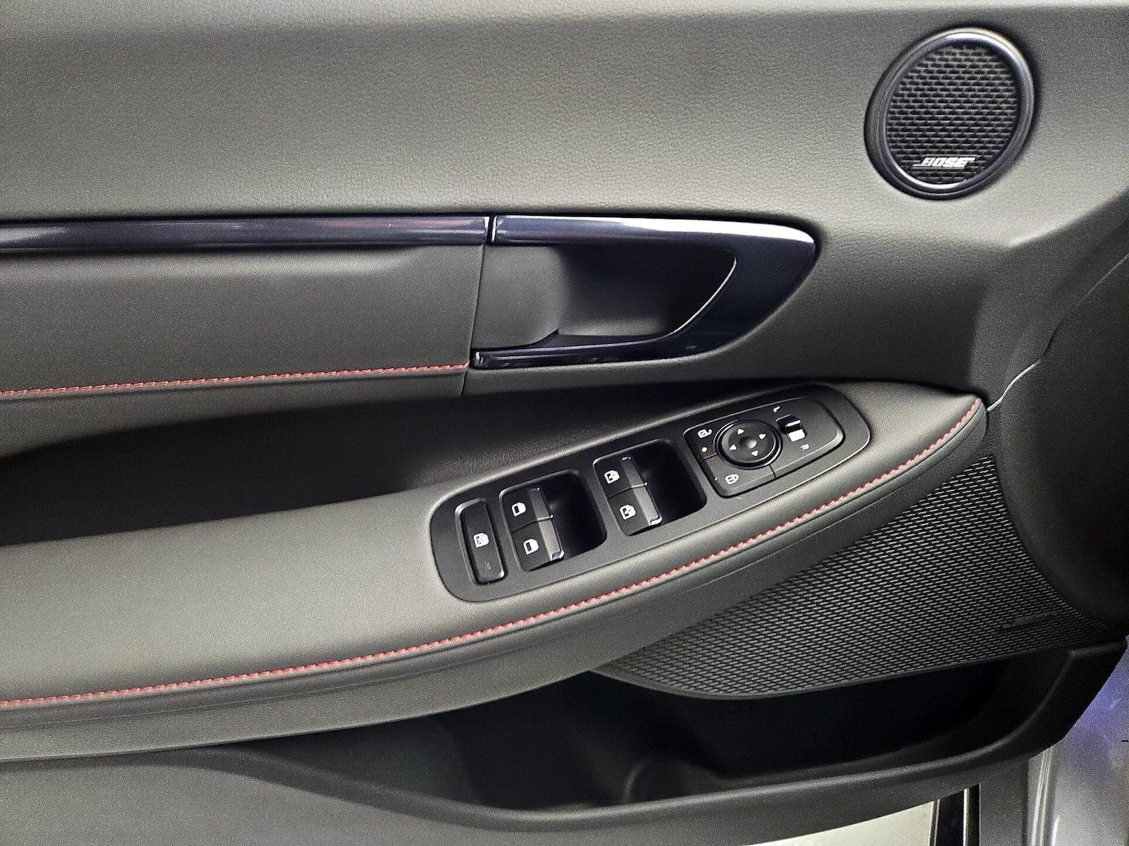 2025 Hyundai Sonata N Line - Photo 11