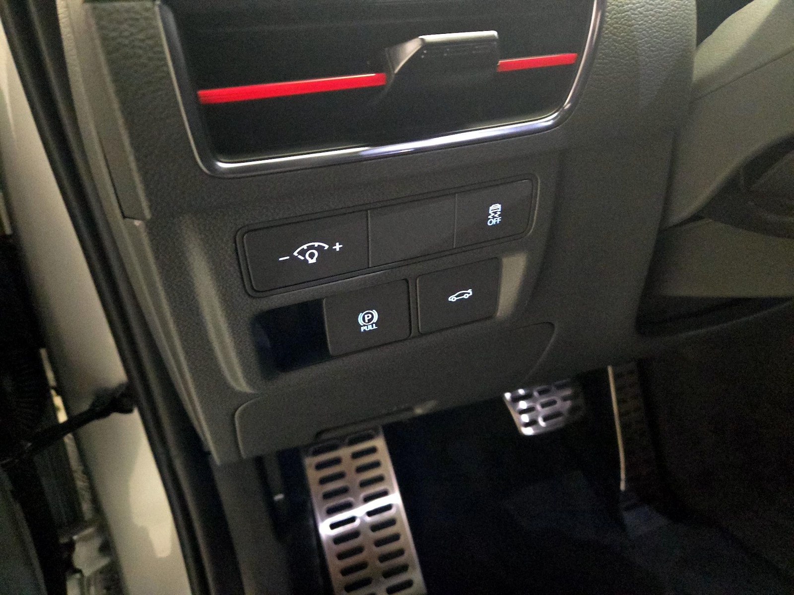 2025 Hyundai Sonata N Line - Photo 12