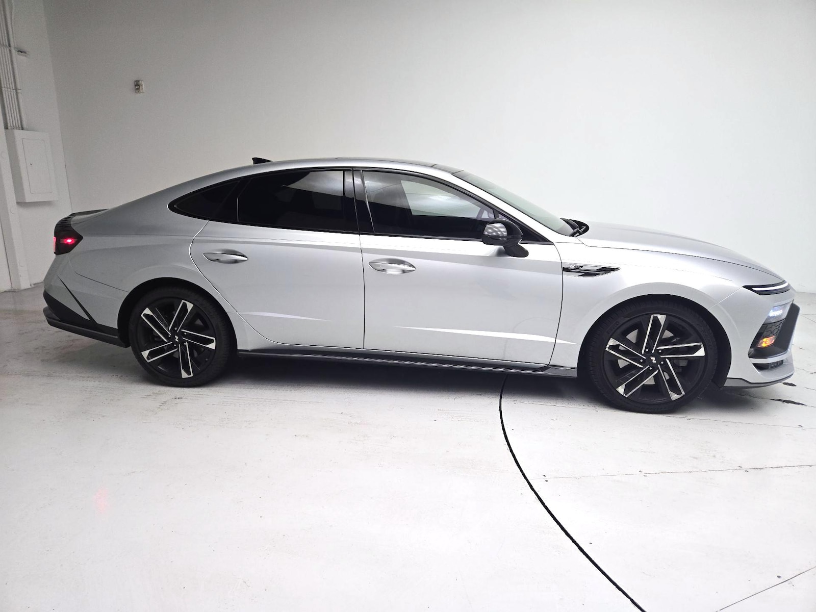 2025 Hyundai Sonata N Line - Photo 4