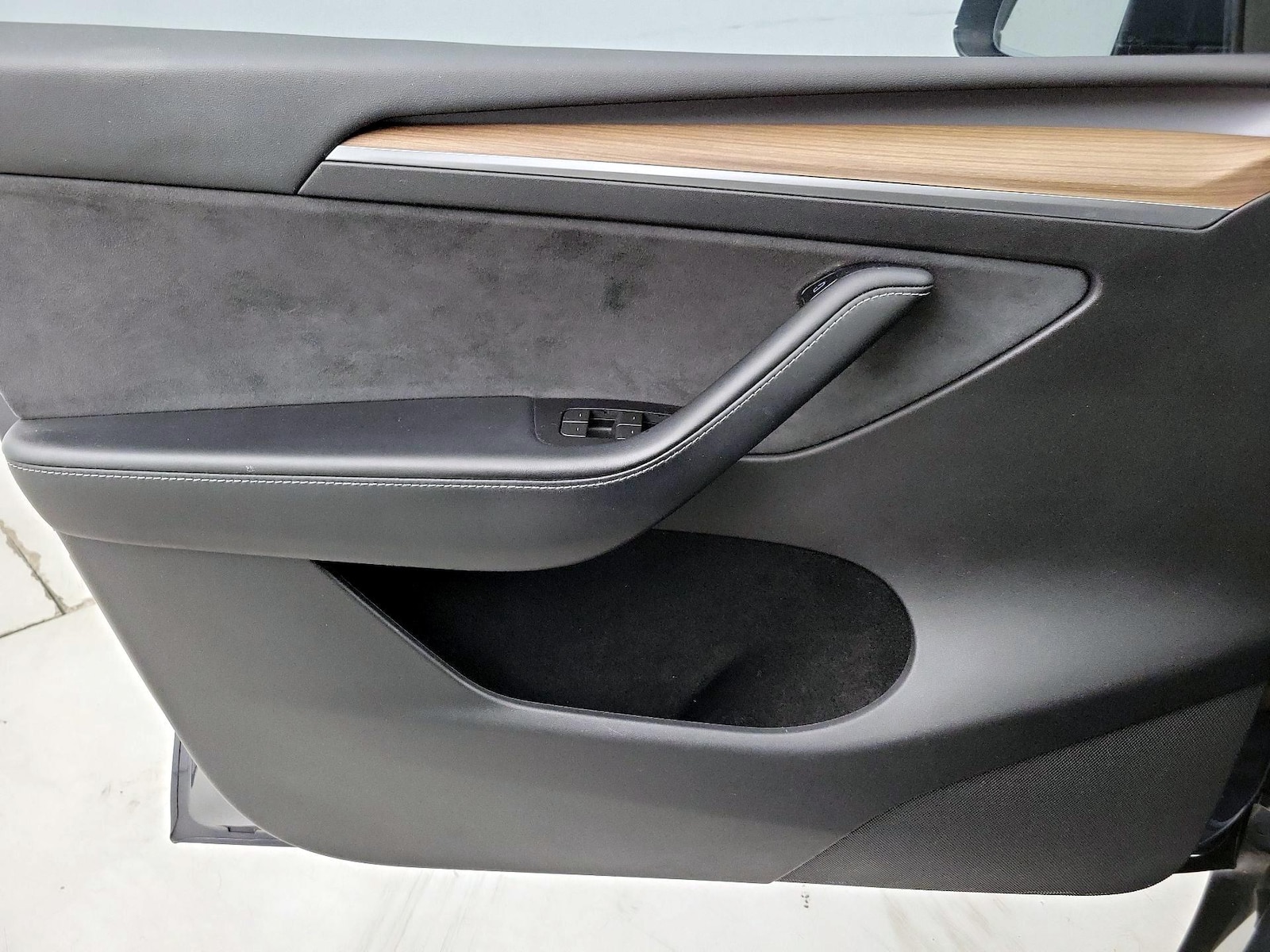 2023 Tesla Model Y Long Range - Photo 13