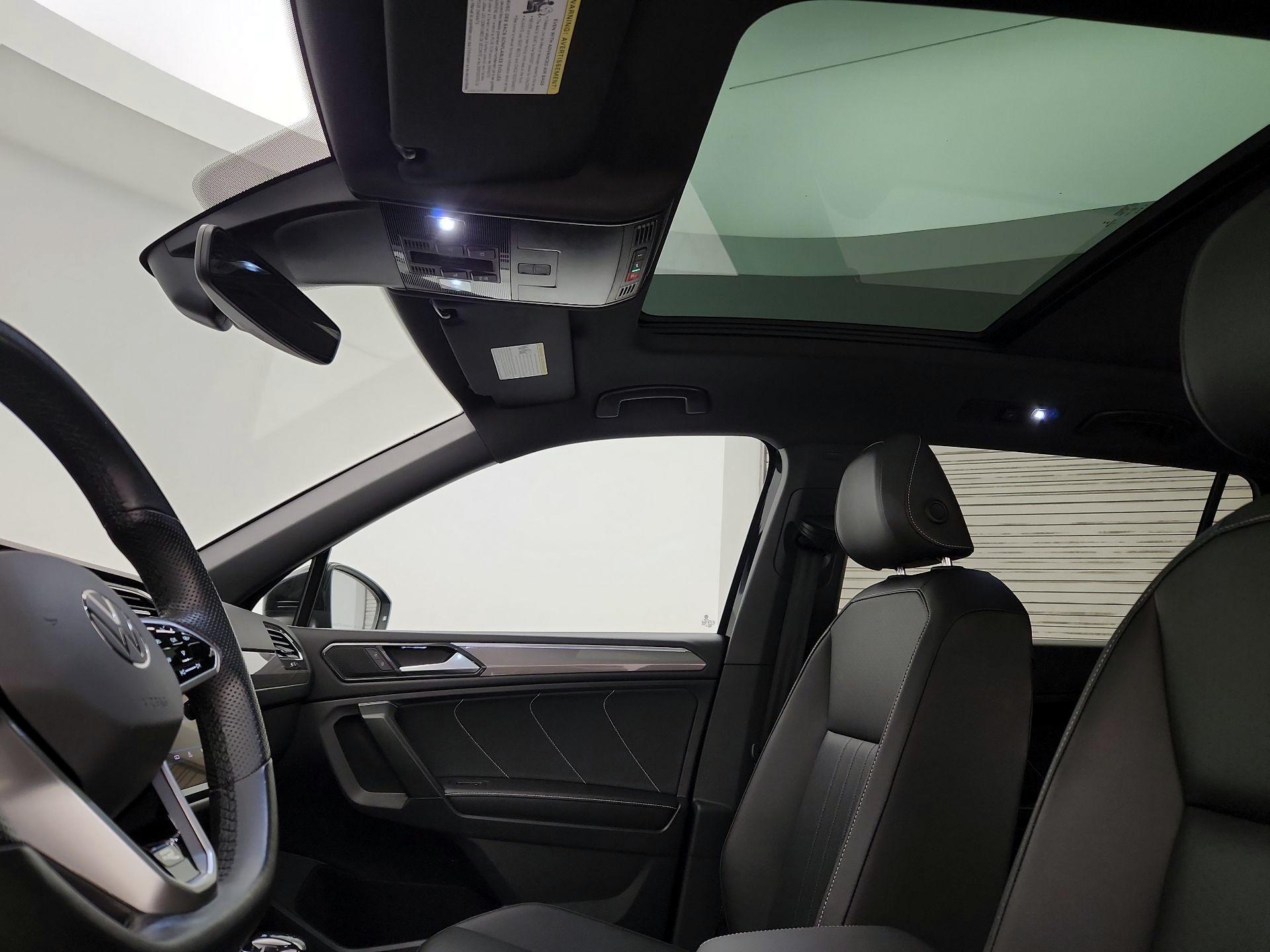 Thumbnail: 2022 Volkswagen Tiguan - 19