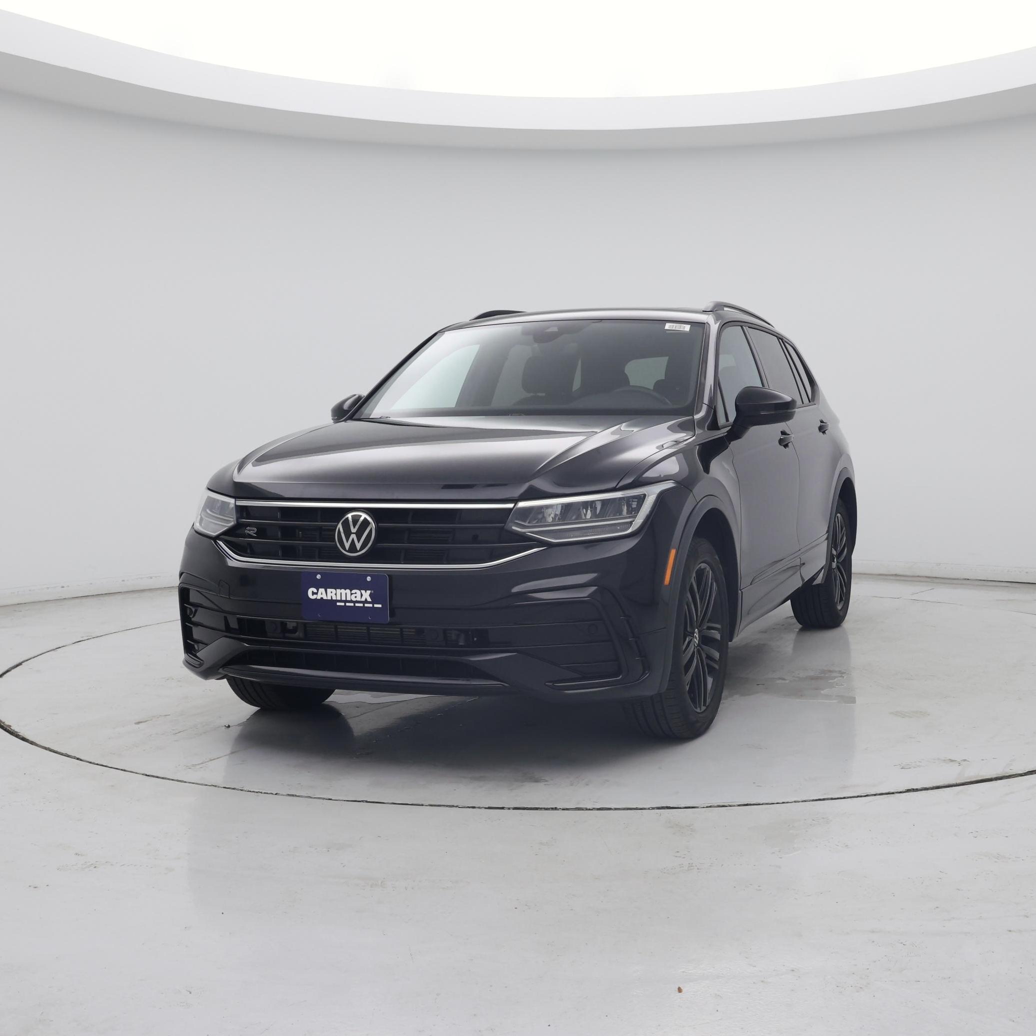 Thumbnail: 2022 Volkswagen Tiguan - 4