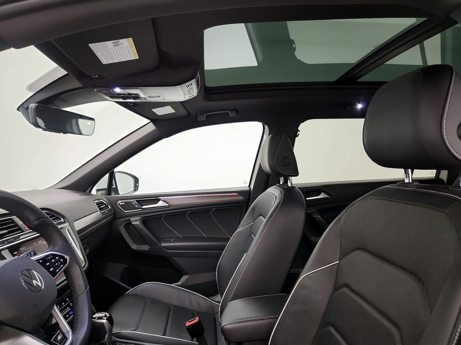 2022 Volkswagen Tiguan SEL R-LINE - Photo 19