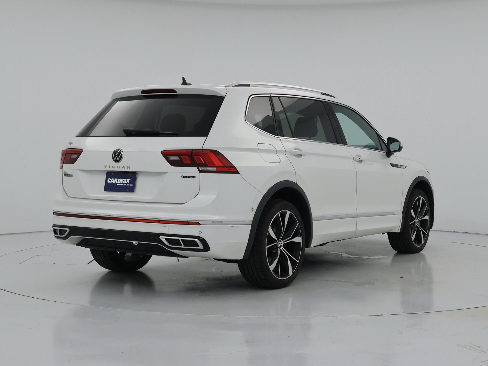 2022 Volkswagen Tiguan SEL R-LINE - Photo 9