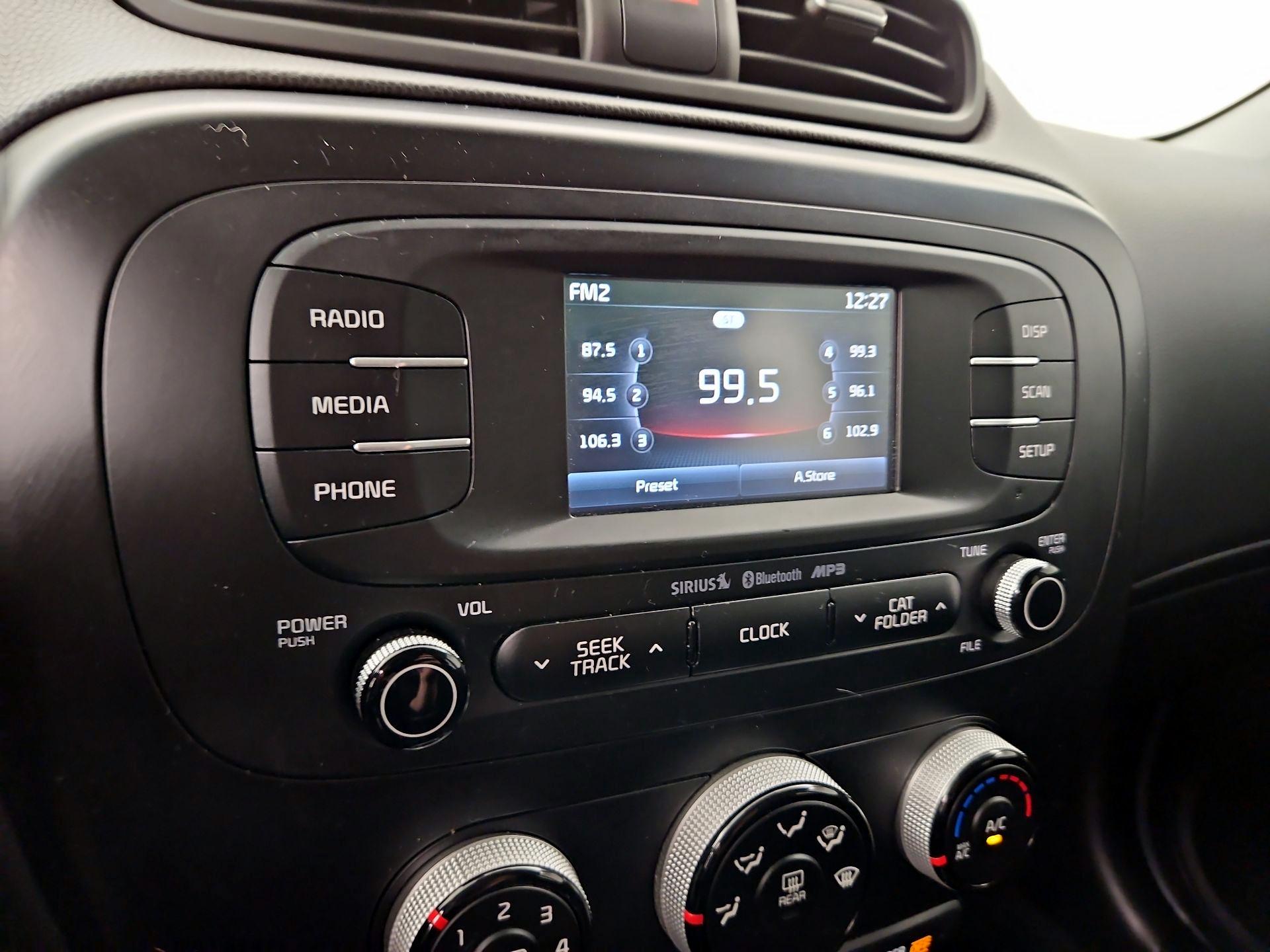 Thumbnail: 2016 Kia Soul - 15