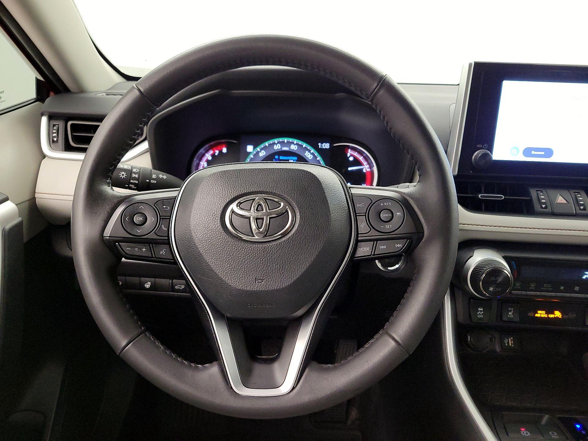 Thumbnail: 2025 Toyota RAV4 - 10