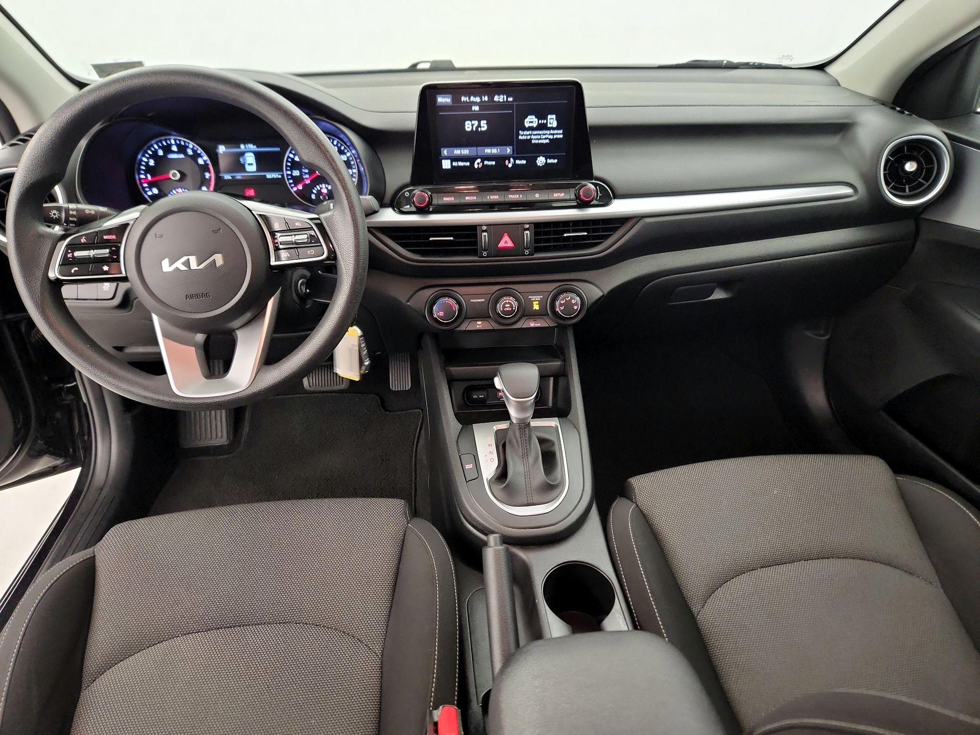 Thumbnail: 2023 Kia Forte - 9