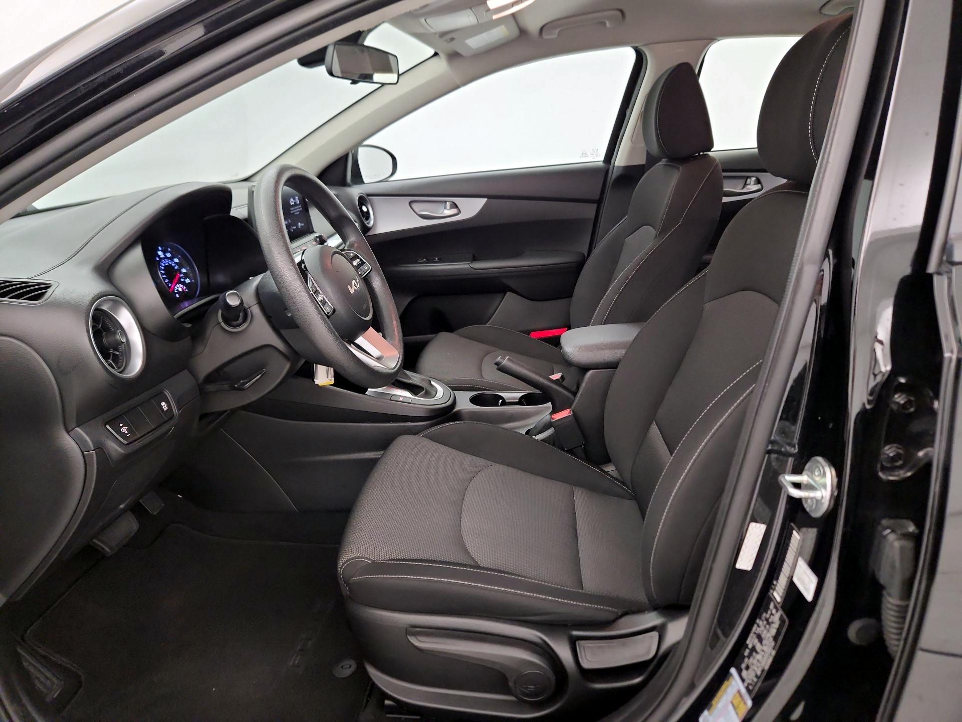 Thumbnail: 2023 Kia Forte - 11