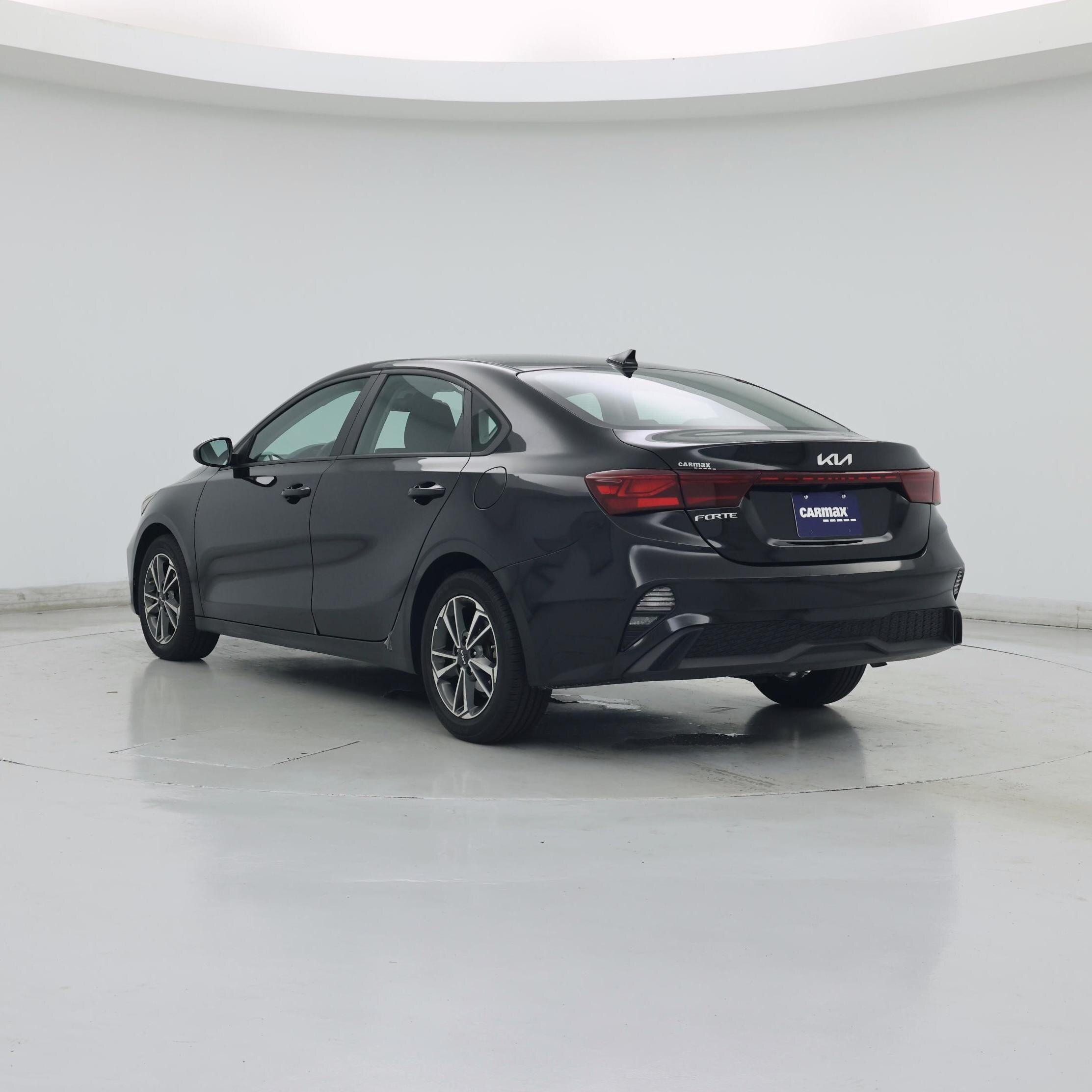 Thumbnail: 2023 Kia Forte - 2