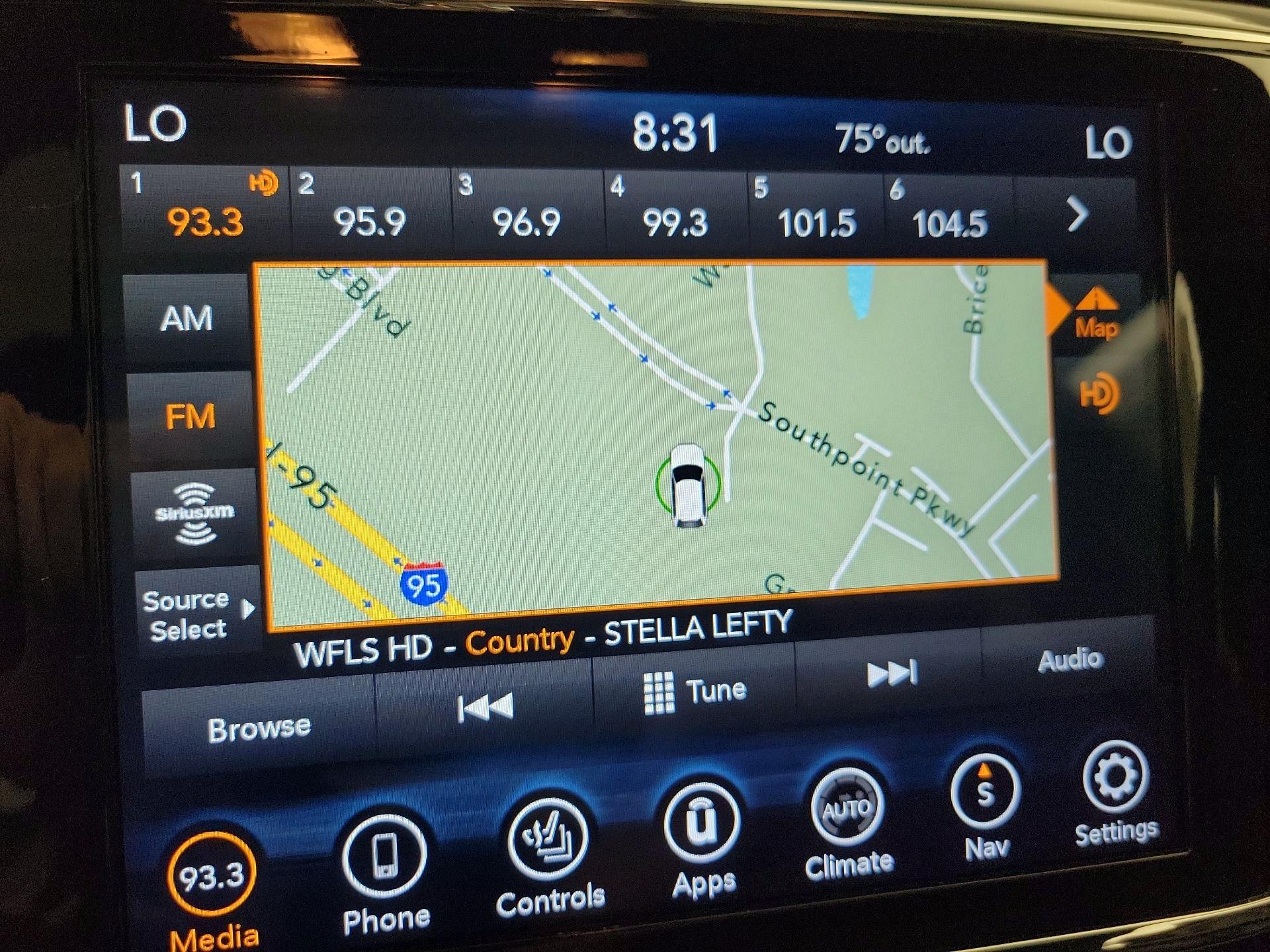Thumbnail: 2021 Jeep Grand Cherokee - 14