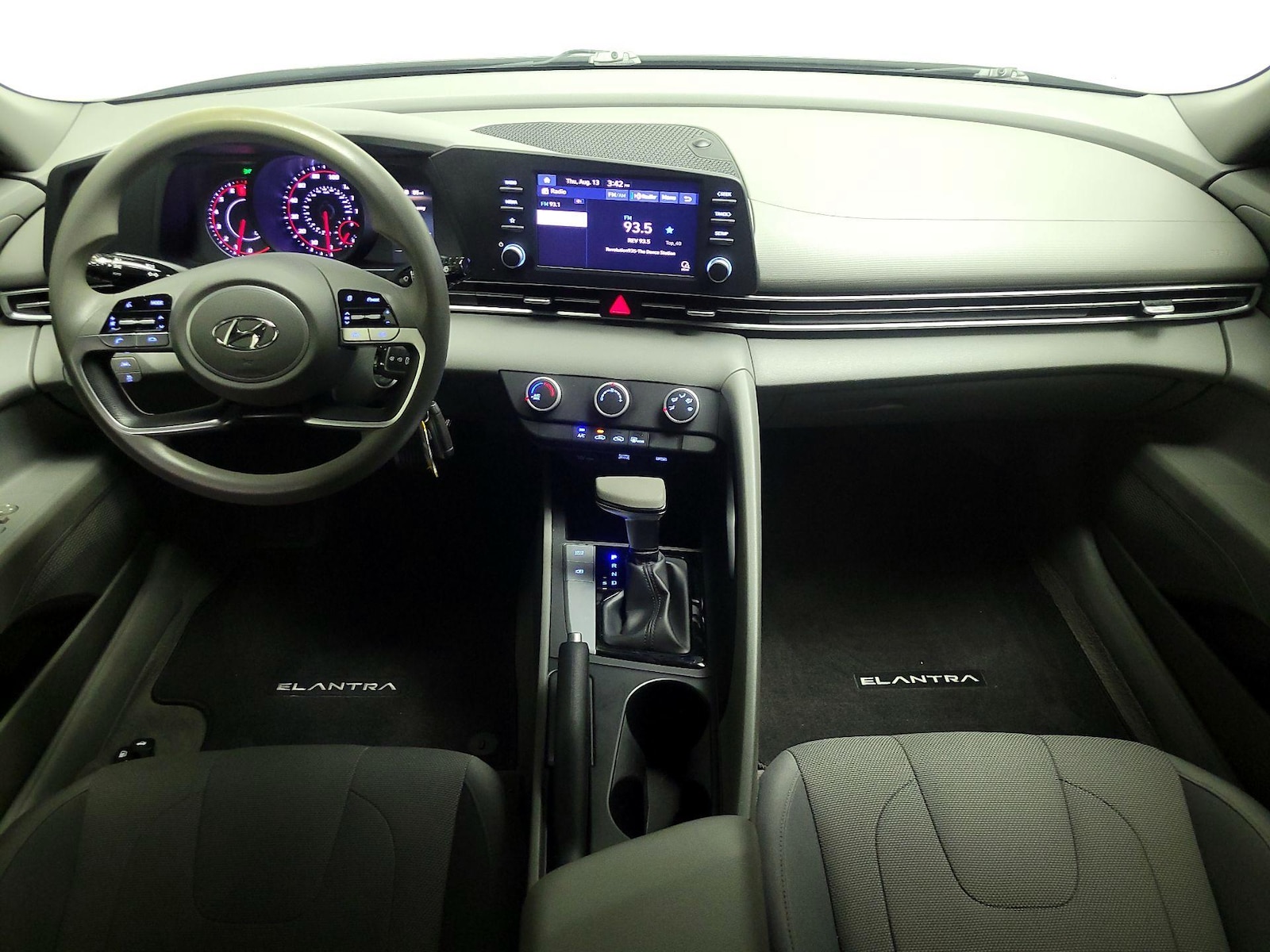 2021 Hyundai Elantra SE - Photo 10