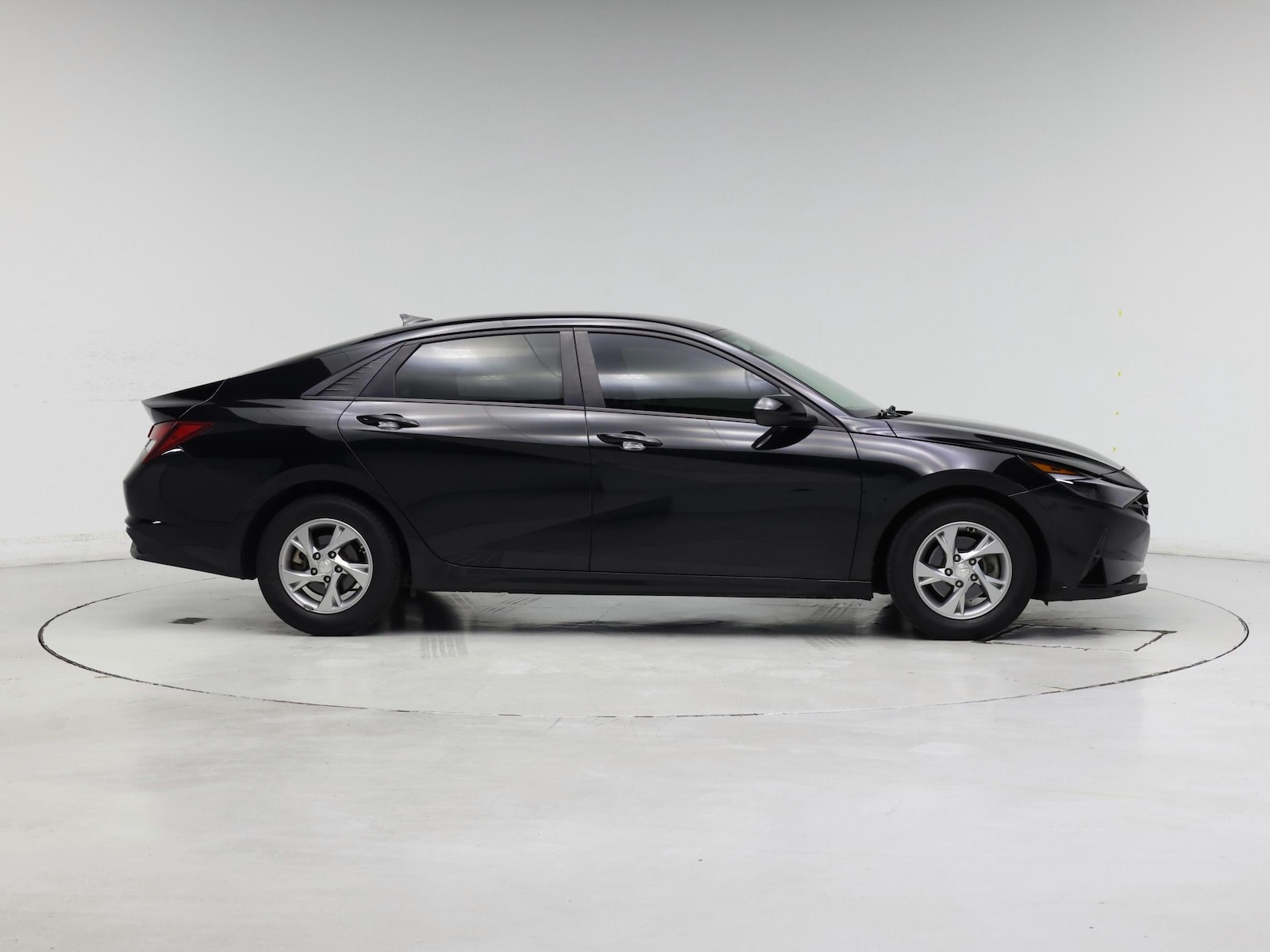 2021 Hyundai Elantra SE - Photo 8