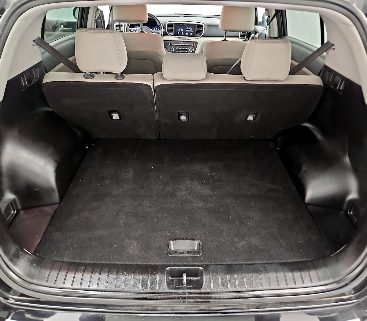 Trunk/Cargo (Seats Up)