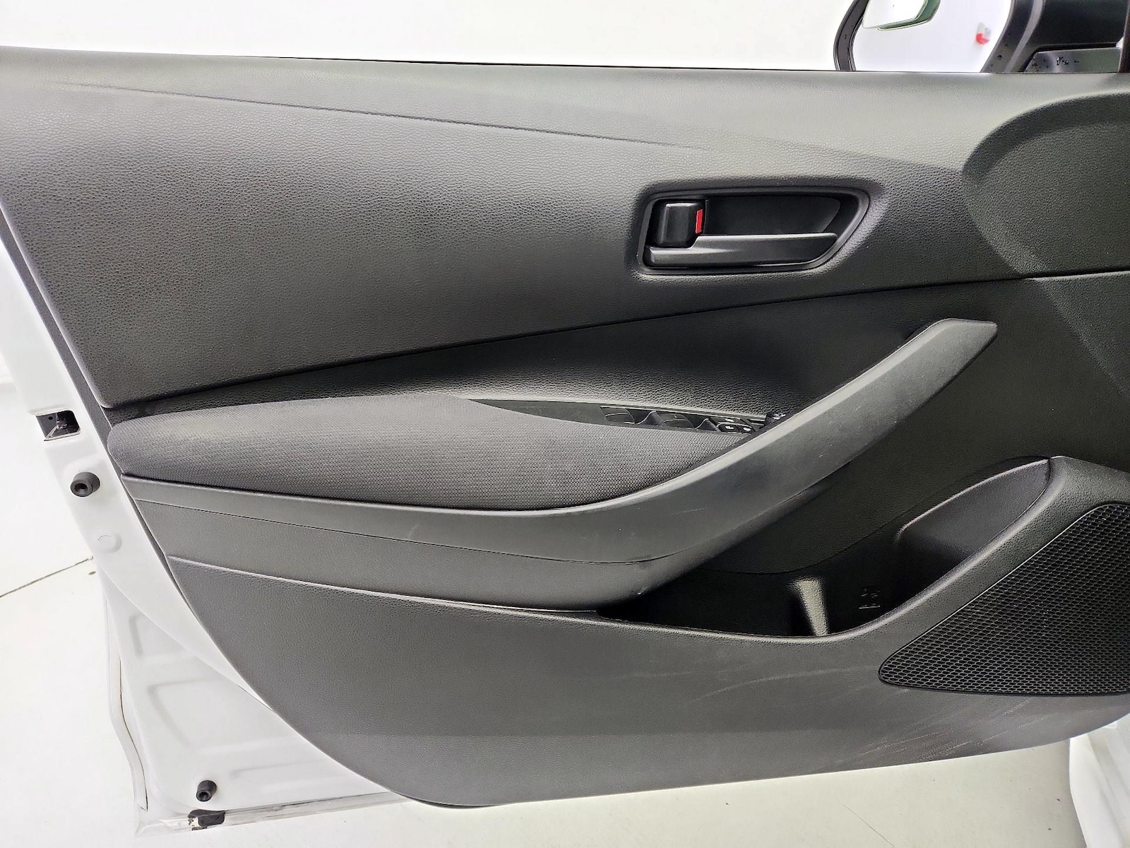 2022 Toyota Corolla LE - Photo 13