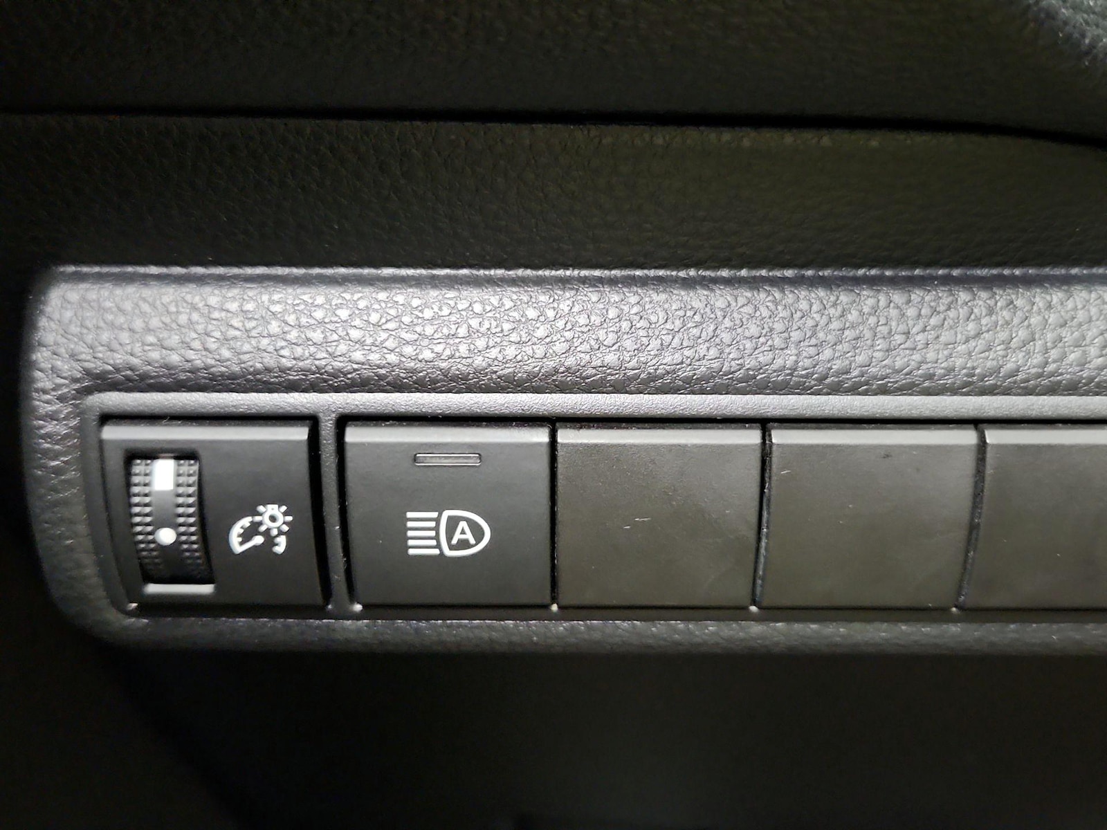 2022 Toyota Corolla LE - Photo 14