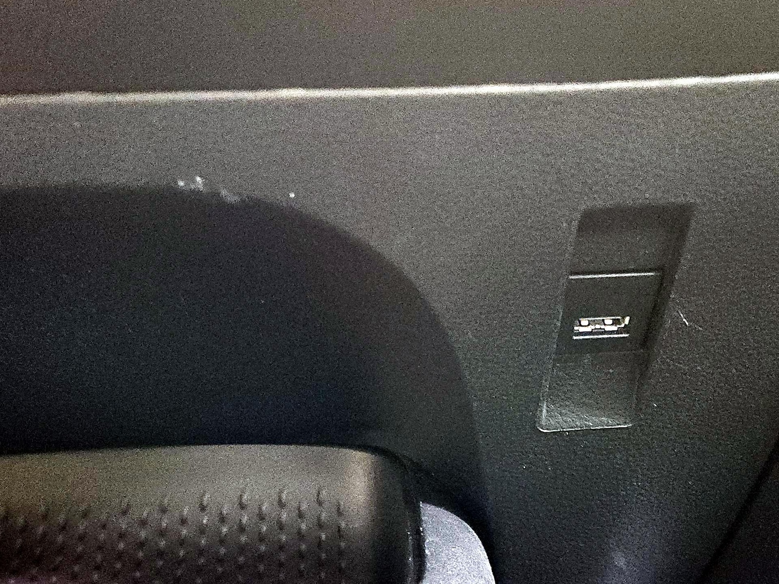 2022 Toyota Corolla LE - Photo 19