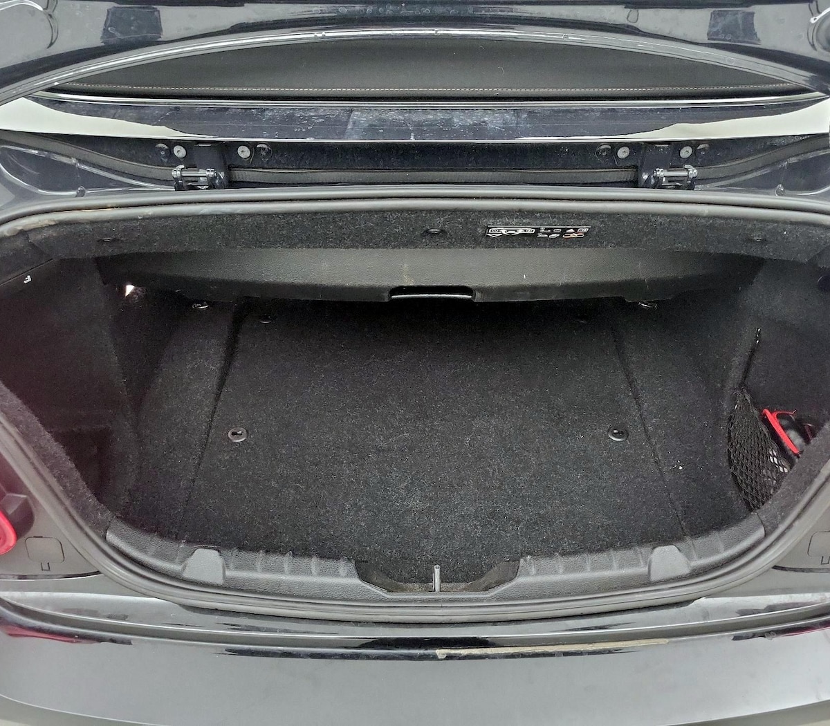 Trunk/Cargo (Seats Up)