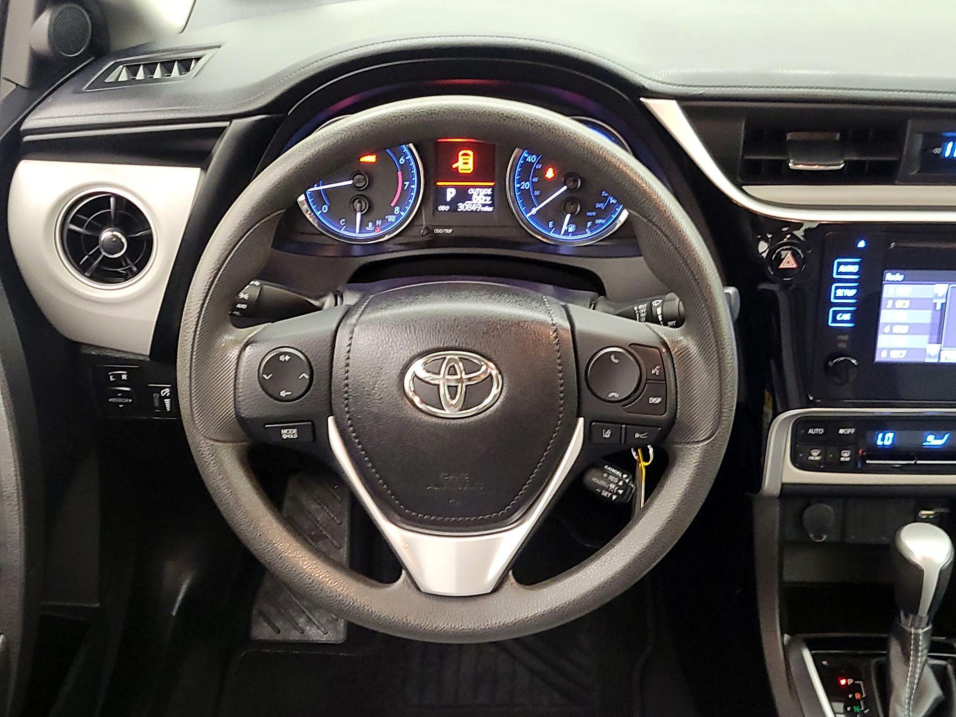 Thumbnail: 2019 Toyota Corolla - 10