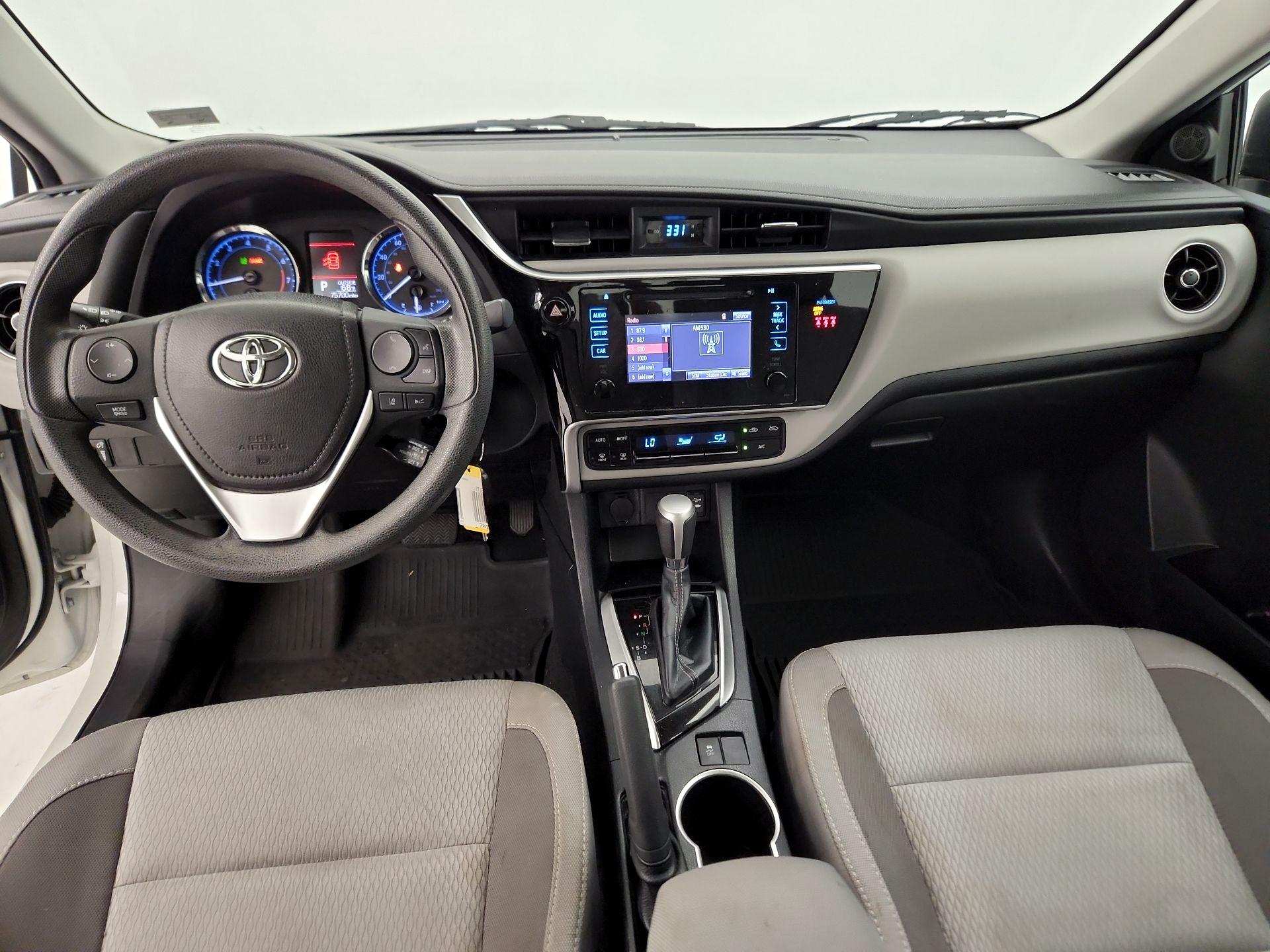 Thumbnail: 2018 Toyota Corolla - 9