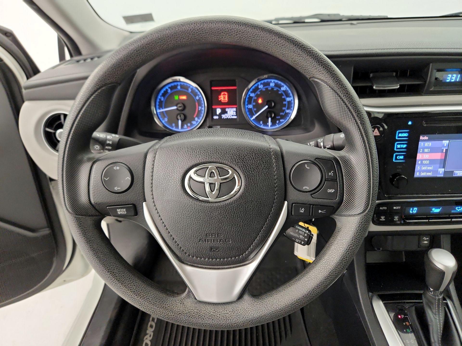 Thumbnail: 2018 Toyota Corolla - 10