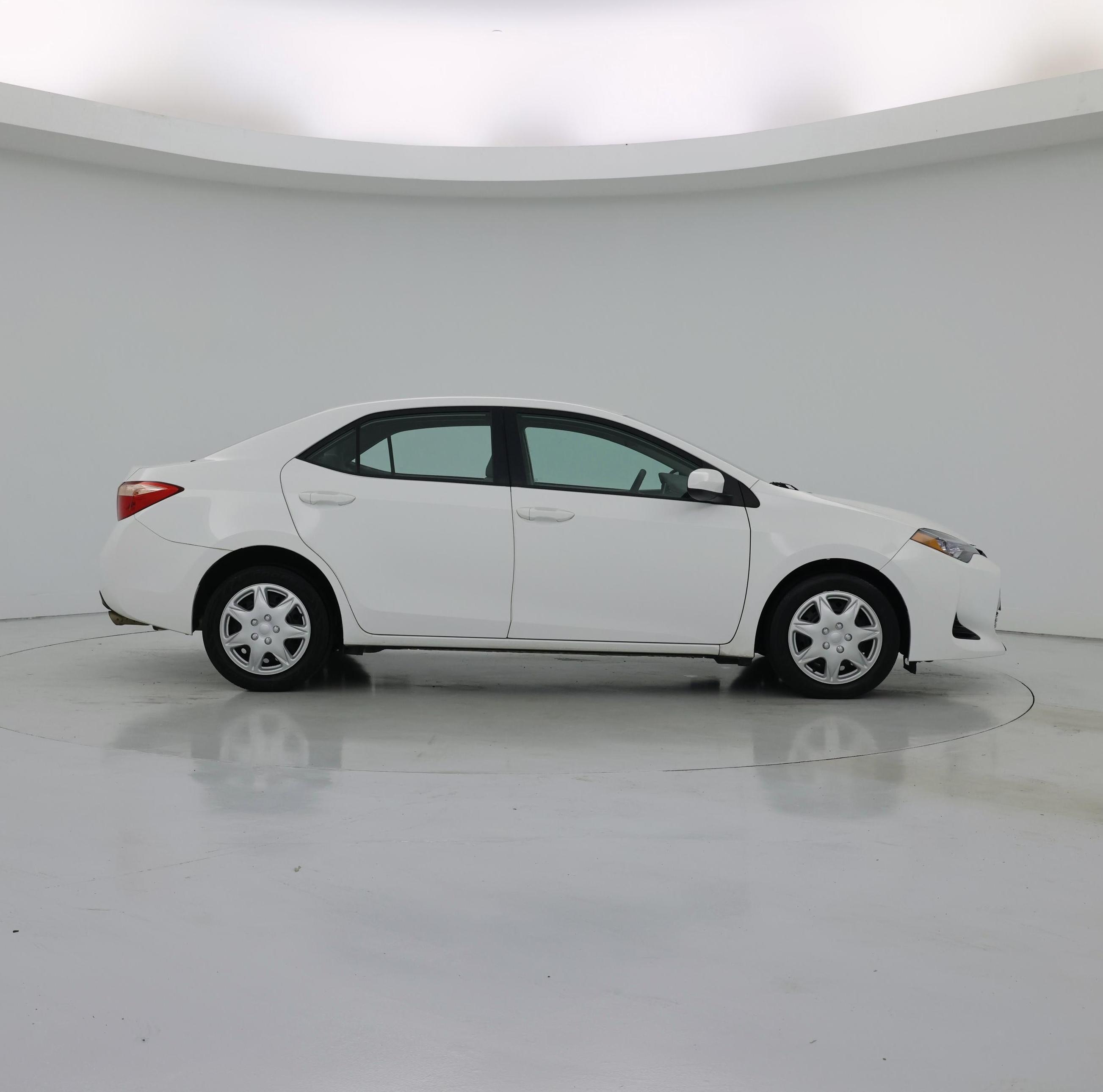 Thumbnail: 2018 Toyota Corolla - 7