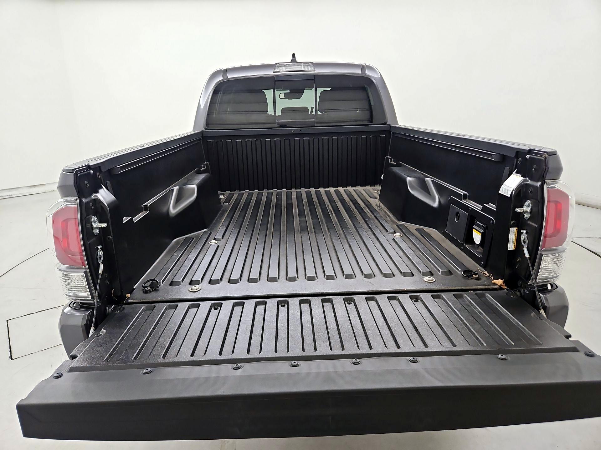 Thumbnail: 2023 Toyota Tacoma - 20