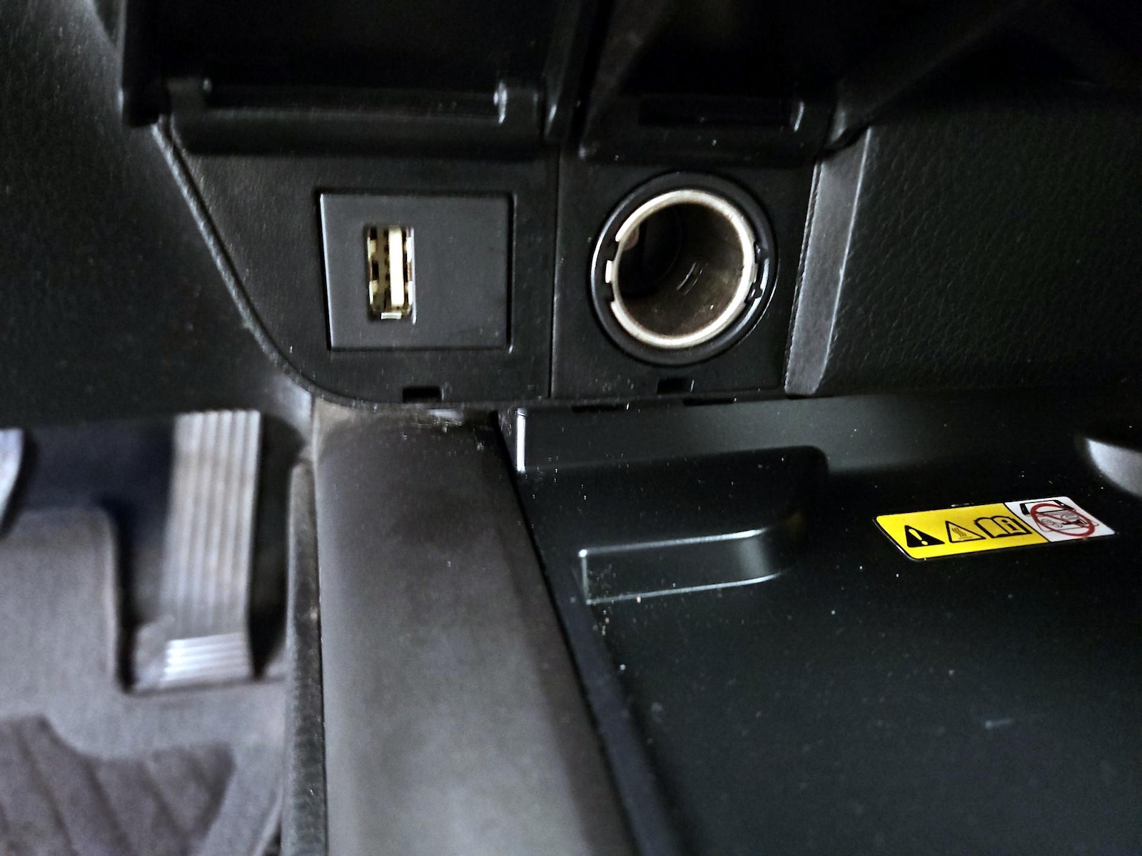 2024 Toyota Camry XSE - Photo 17