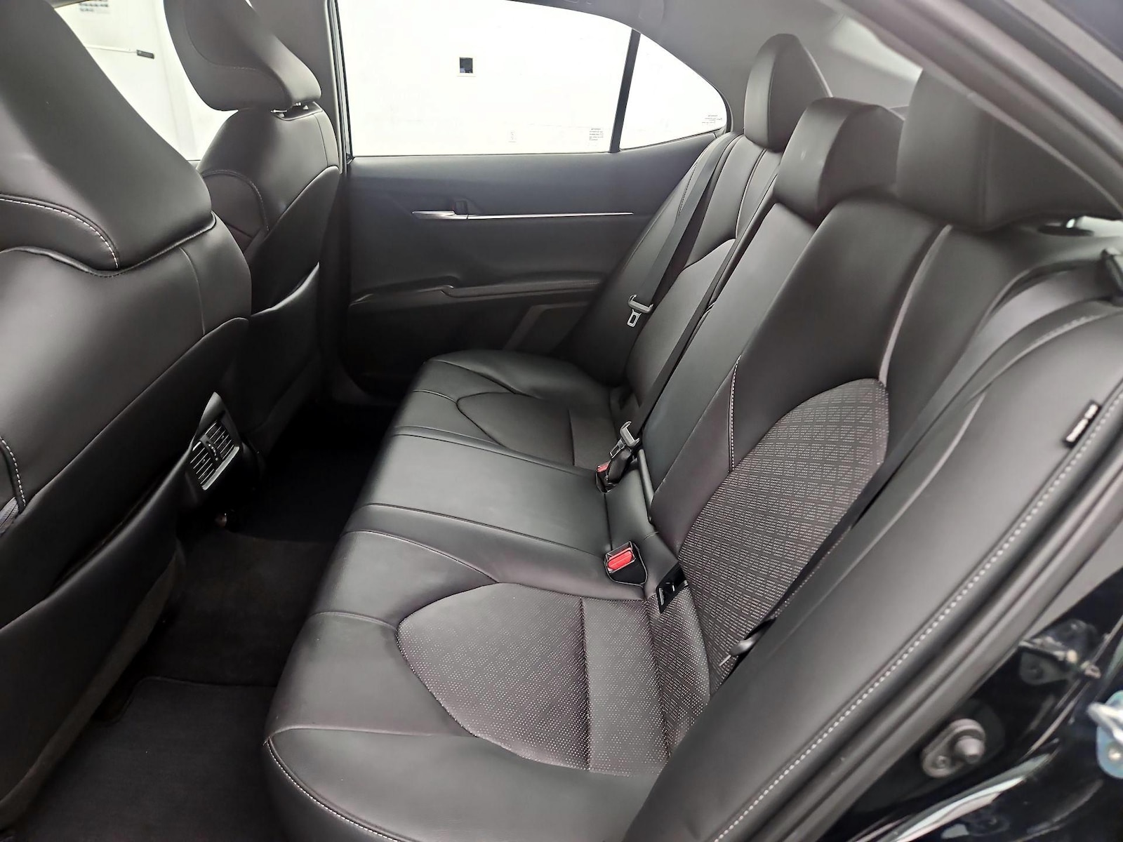 2024 Toyota Camry XSE - Photo 18