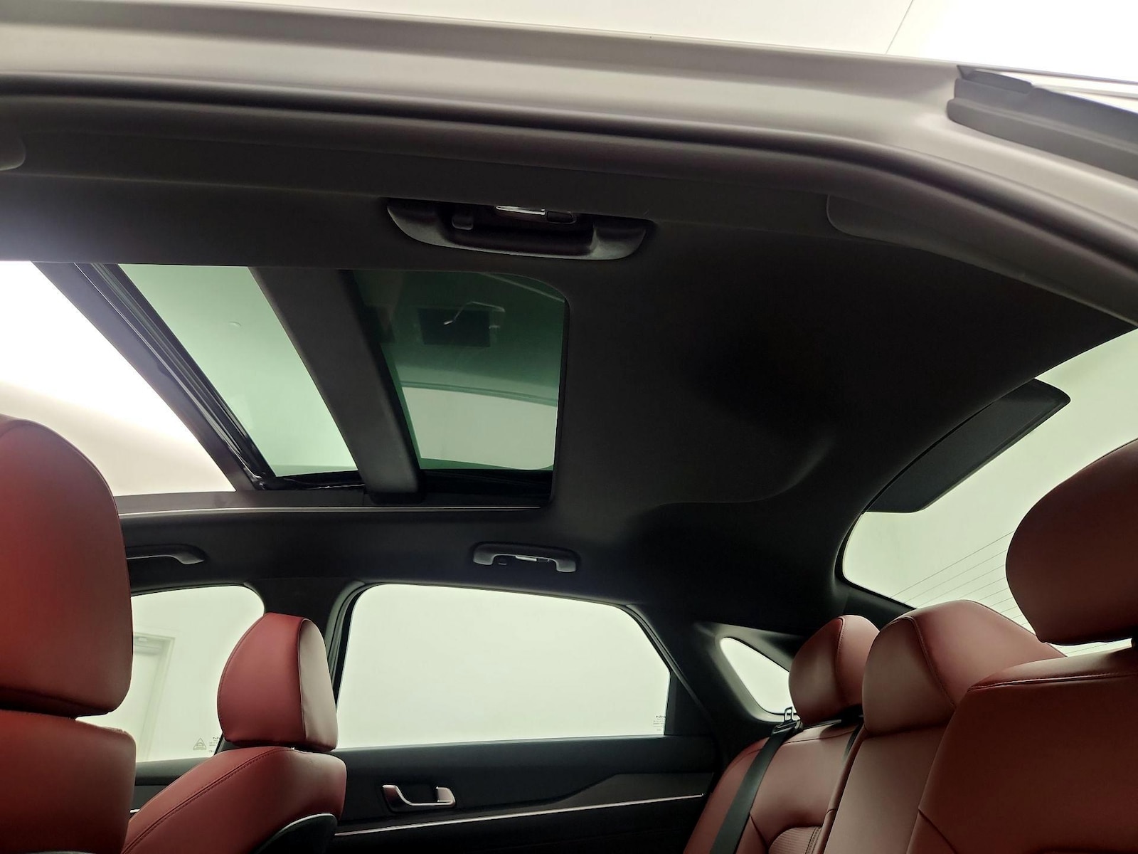 2025 Kia K5 GT-Line - Photo 25