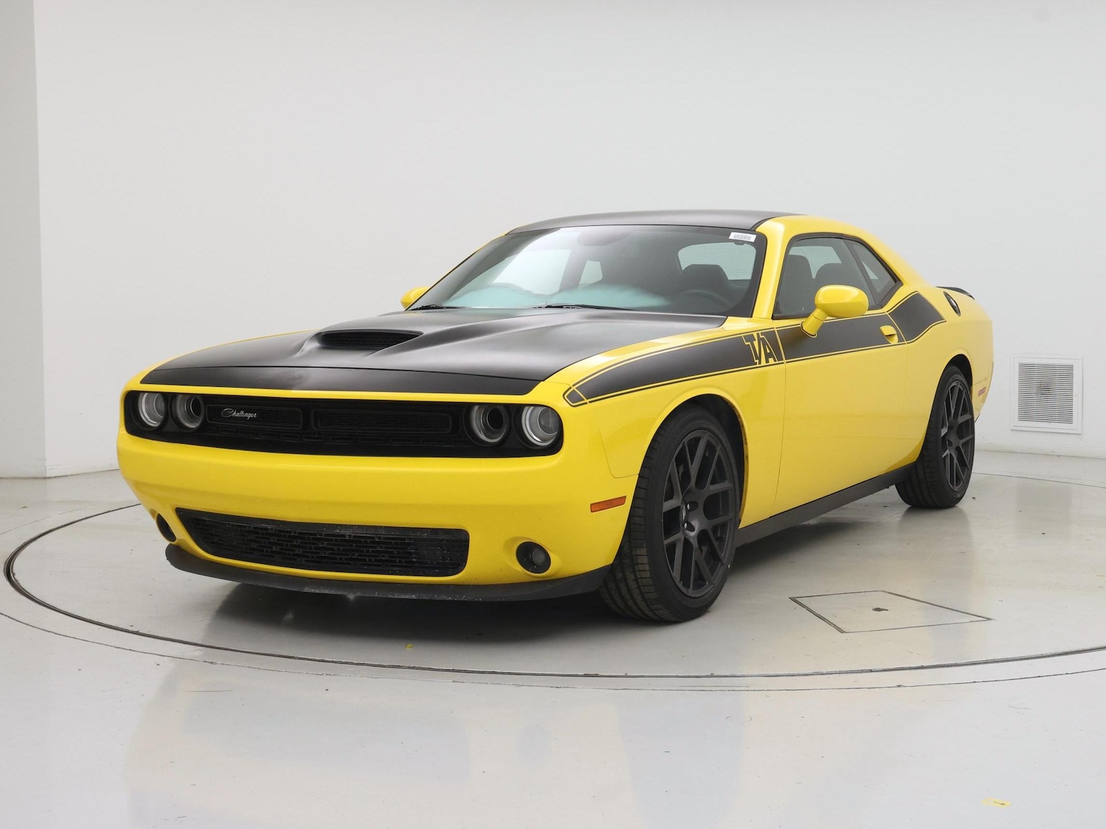 2017 Dodge Challenger T/A - Photo 5