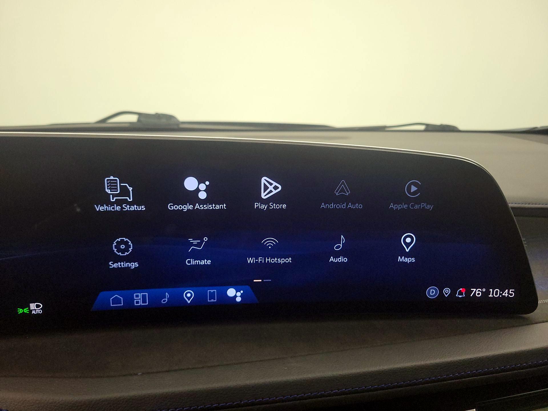 Thumbnail: 2024 Cadillac XT4 - 15