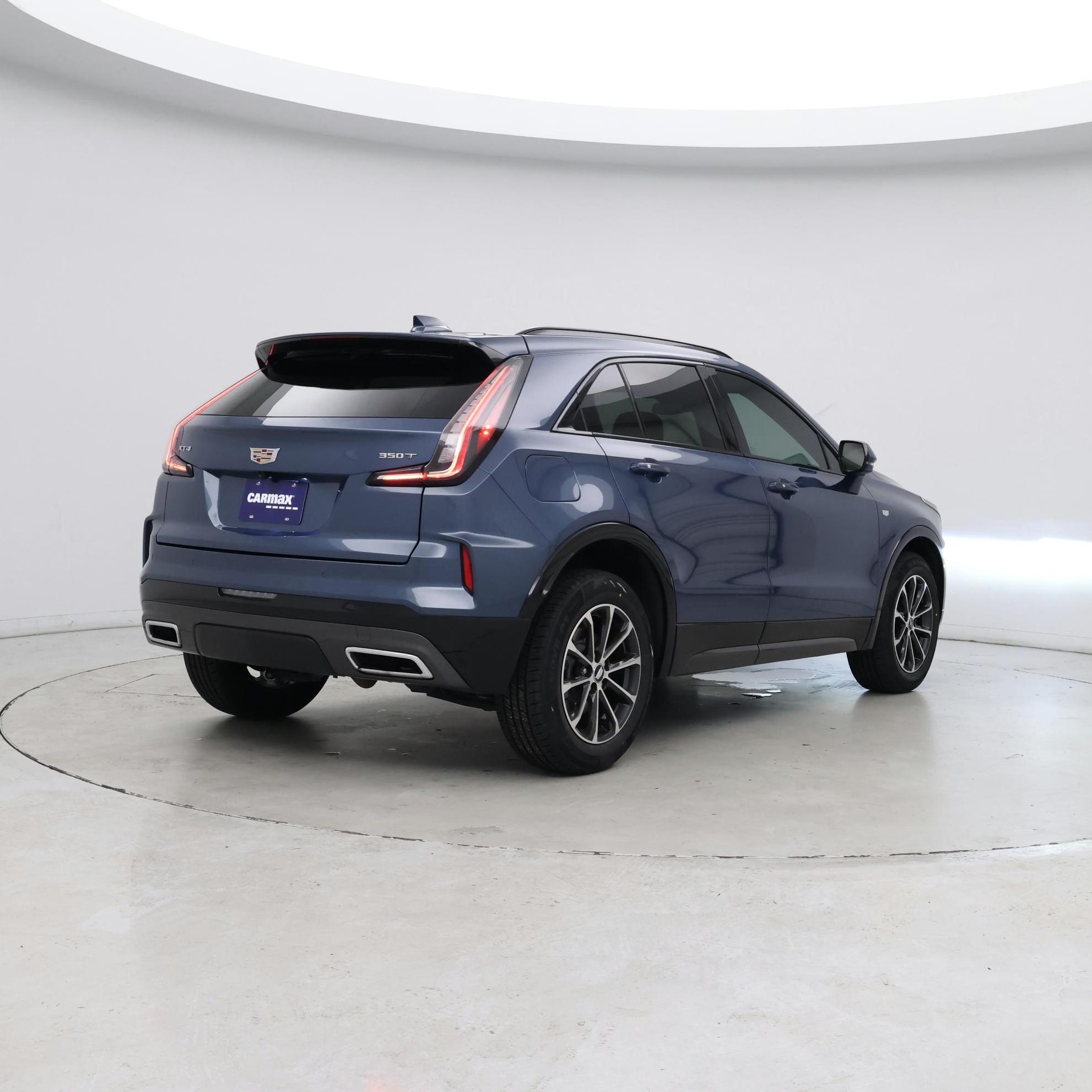 Thumbnail: 2024 Cadillac XT4 - 8