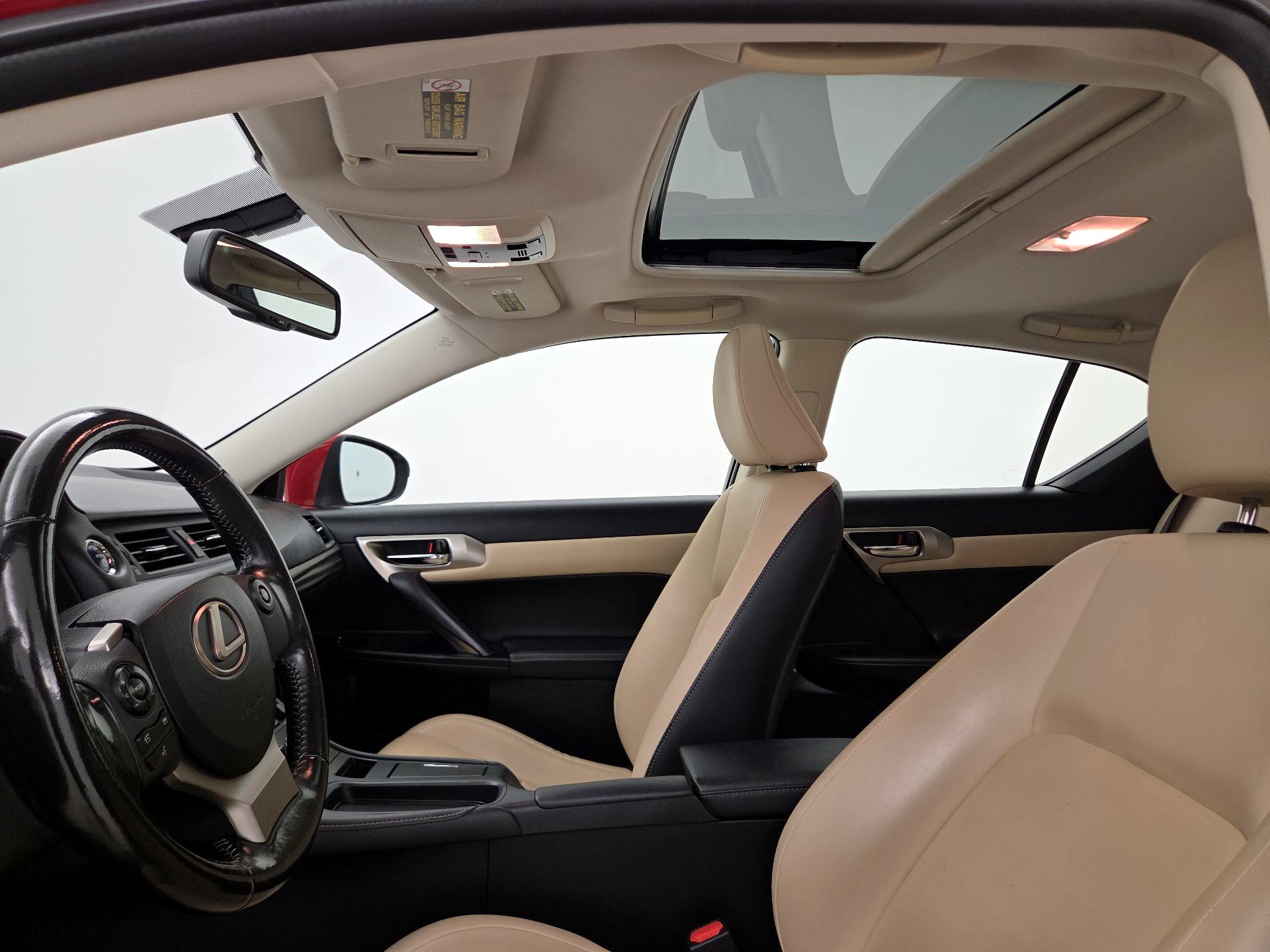 Thumbnail: 2016 Lexus CT - 19
