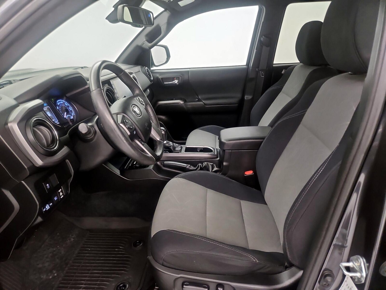 Power Seat(s) & Side Airbags