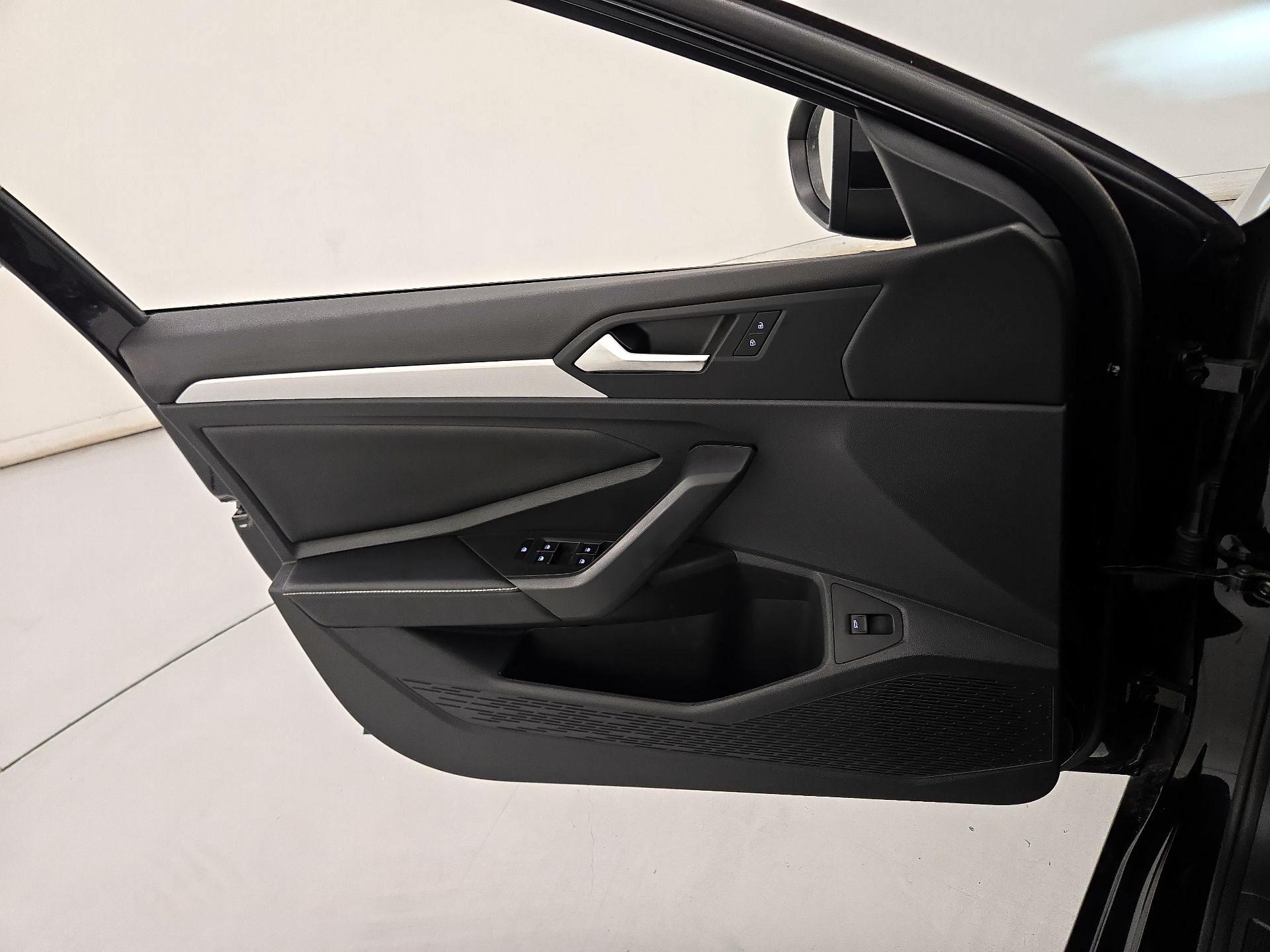 Thumbnail: 2026 Volkswagen Jetta - 12