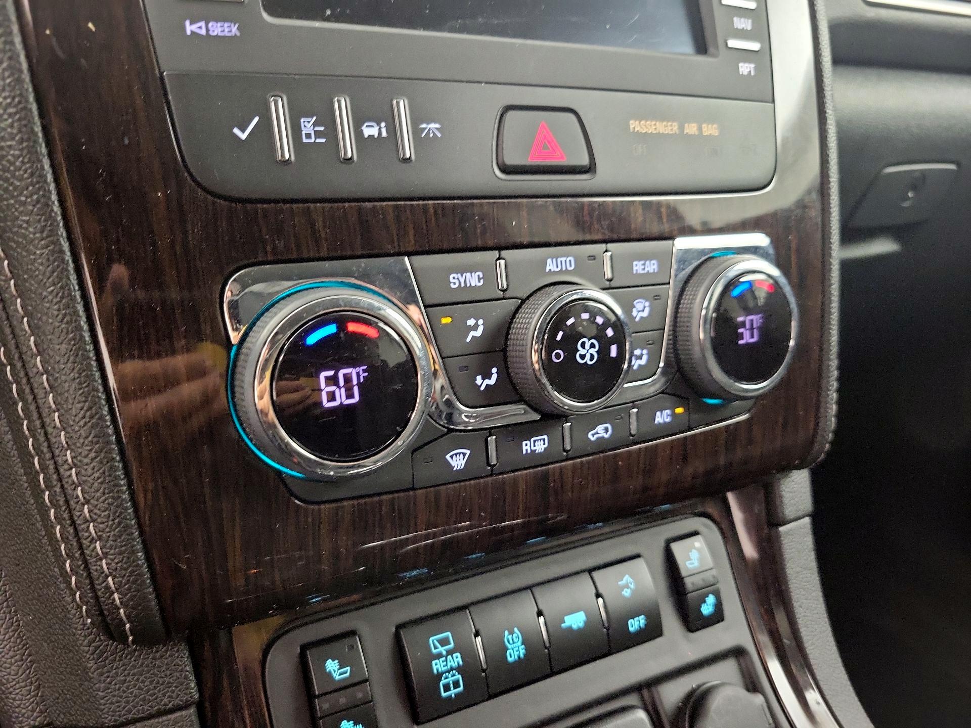 Thumbnail: 2017 Chevrolet Traverse - 16