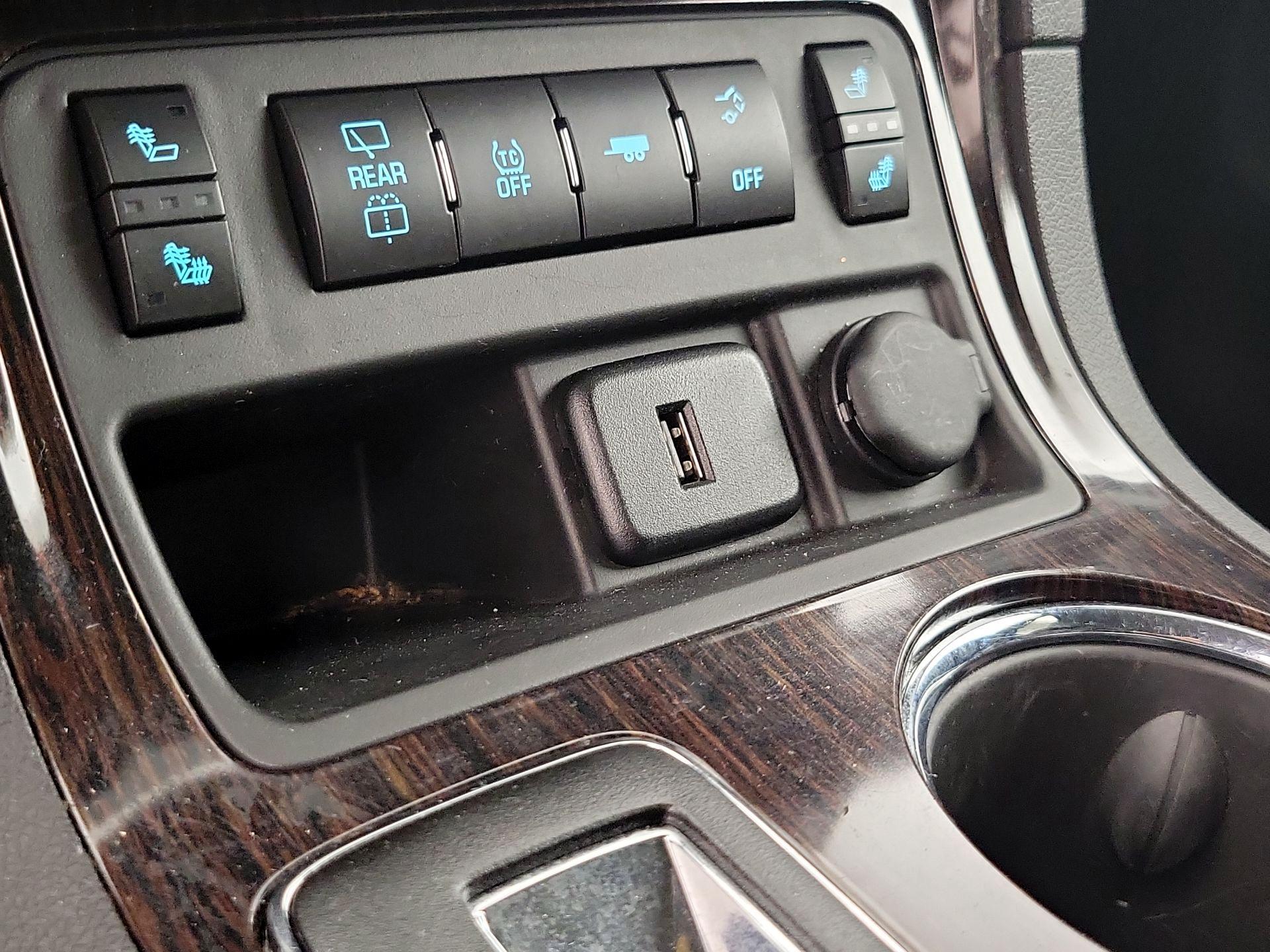 Thumbnail: 2017 Chevrolet Traverse - 18