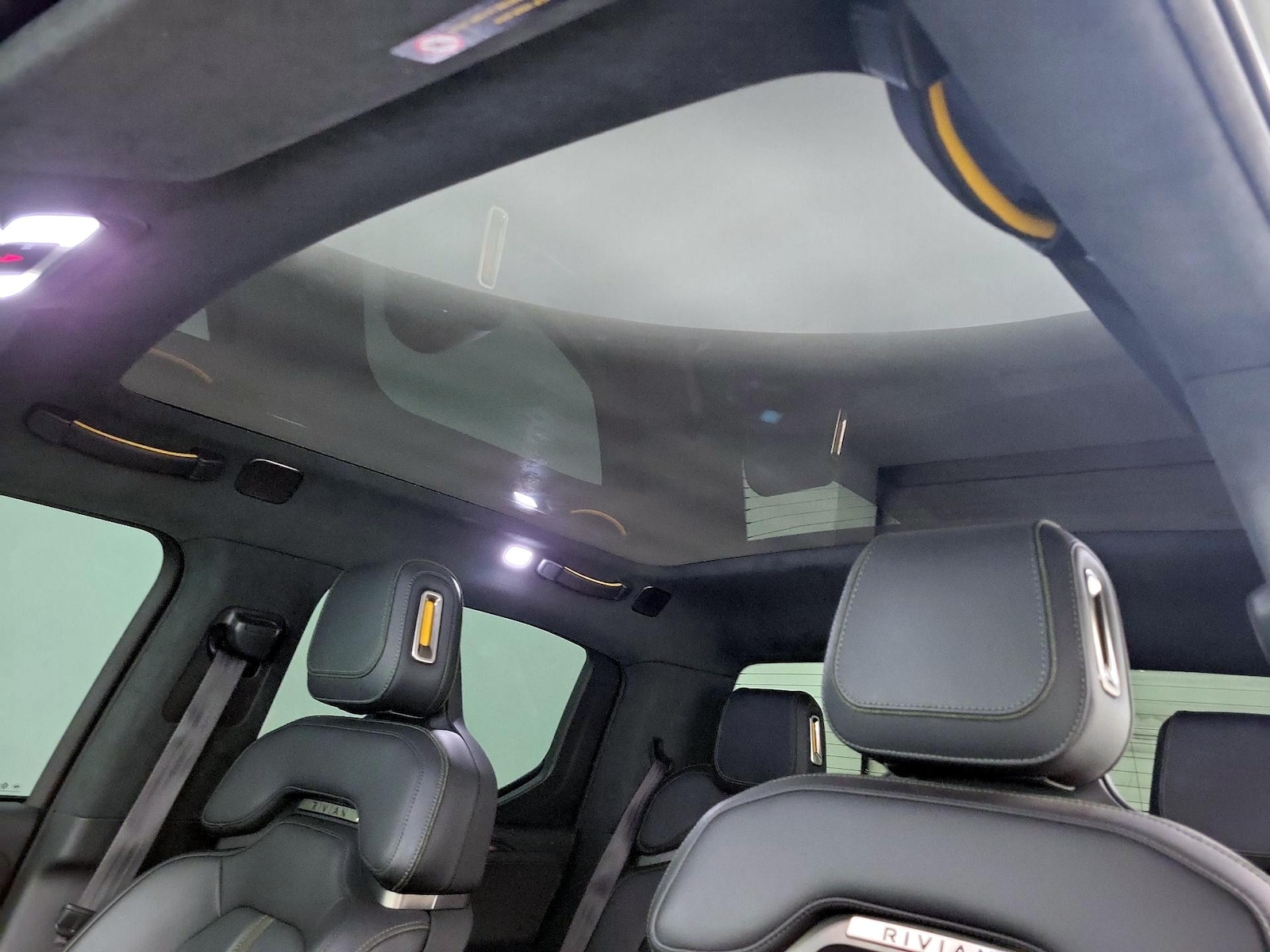 Skylight(s) & Overhead Airbags