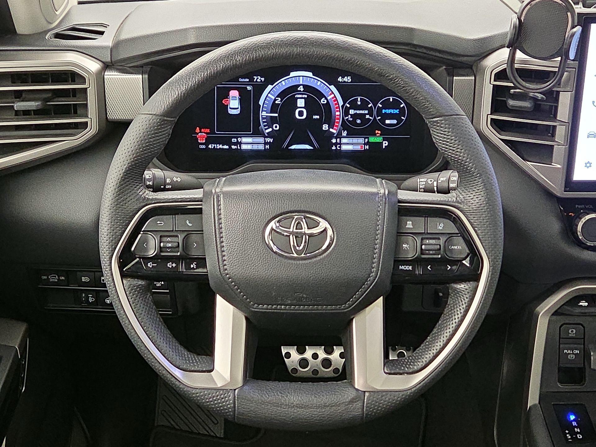 Thumbnail: 2023 Toyota Sequoia - 10
