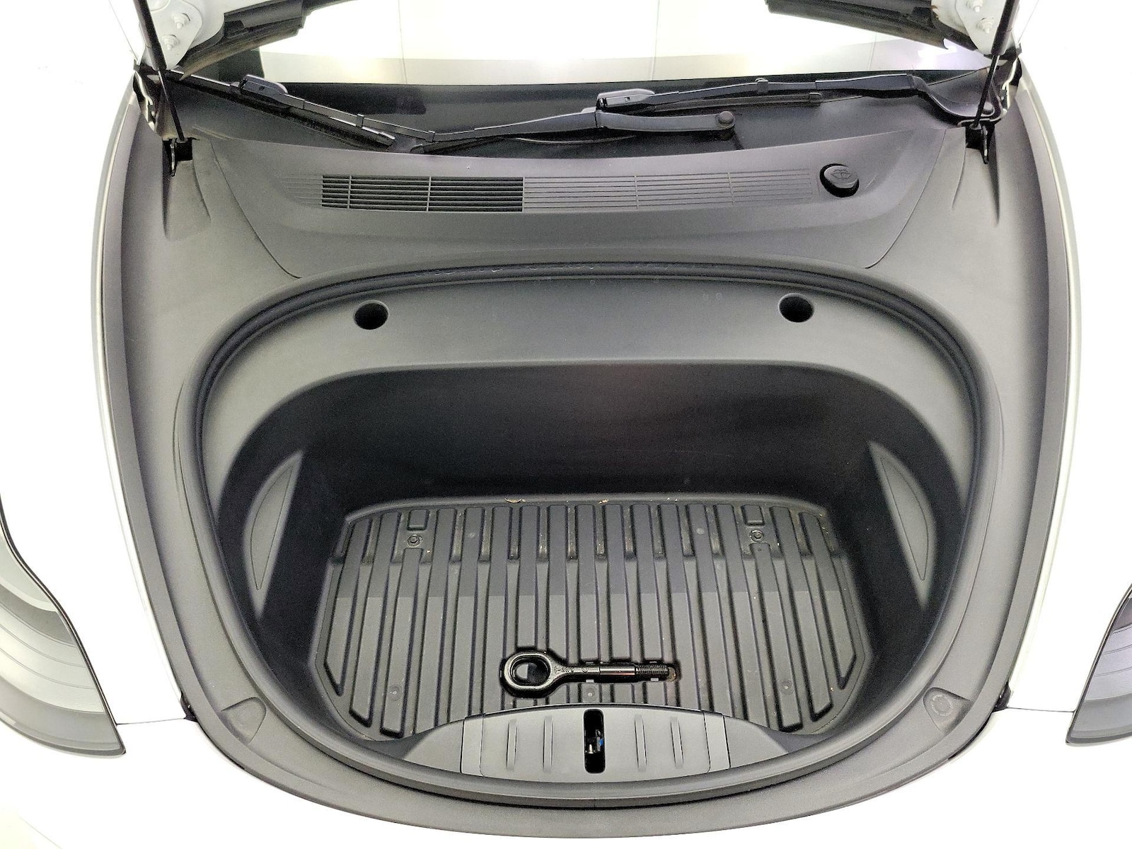 2022 Tesla Model 3 Long Range - Photo 21