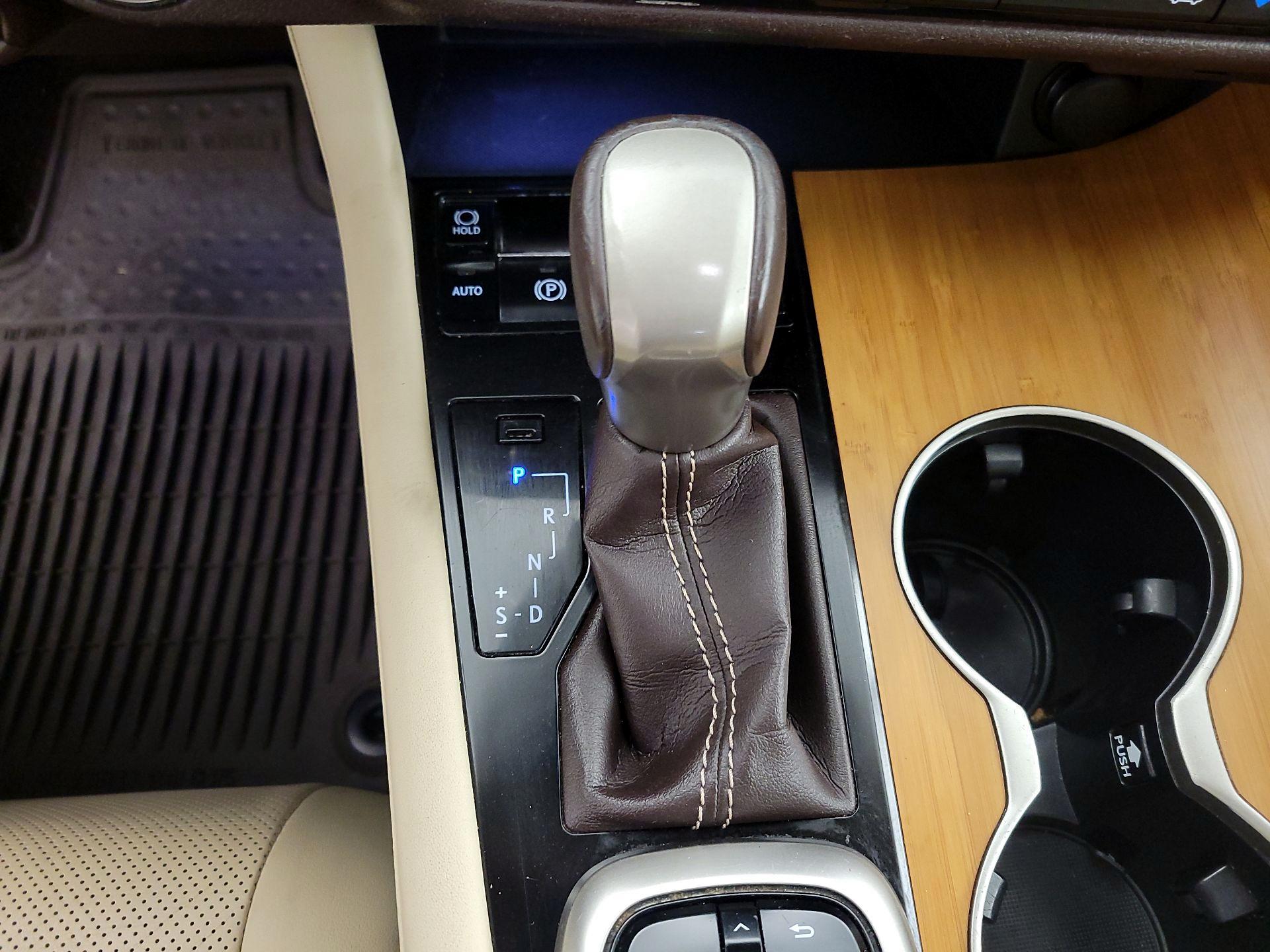 Thumbnail: 2016 Lexus RX - 18