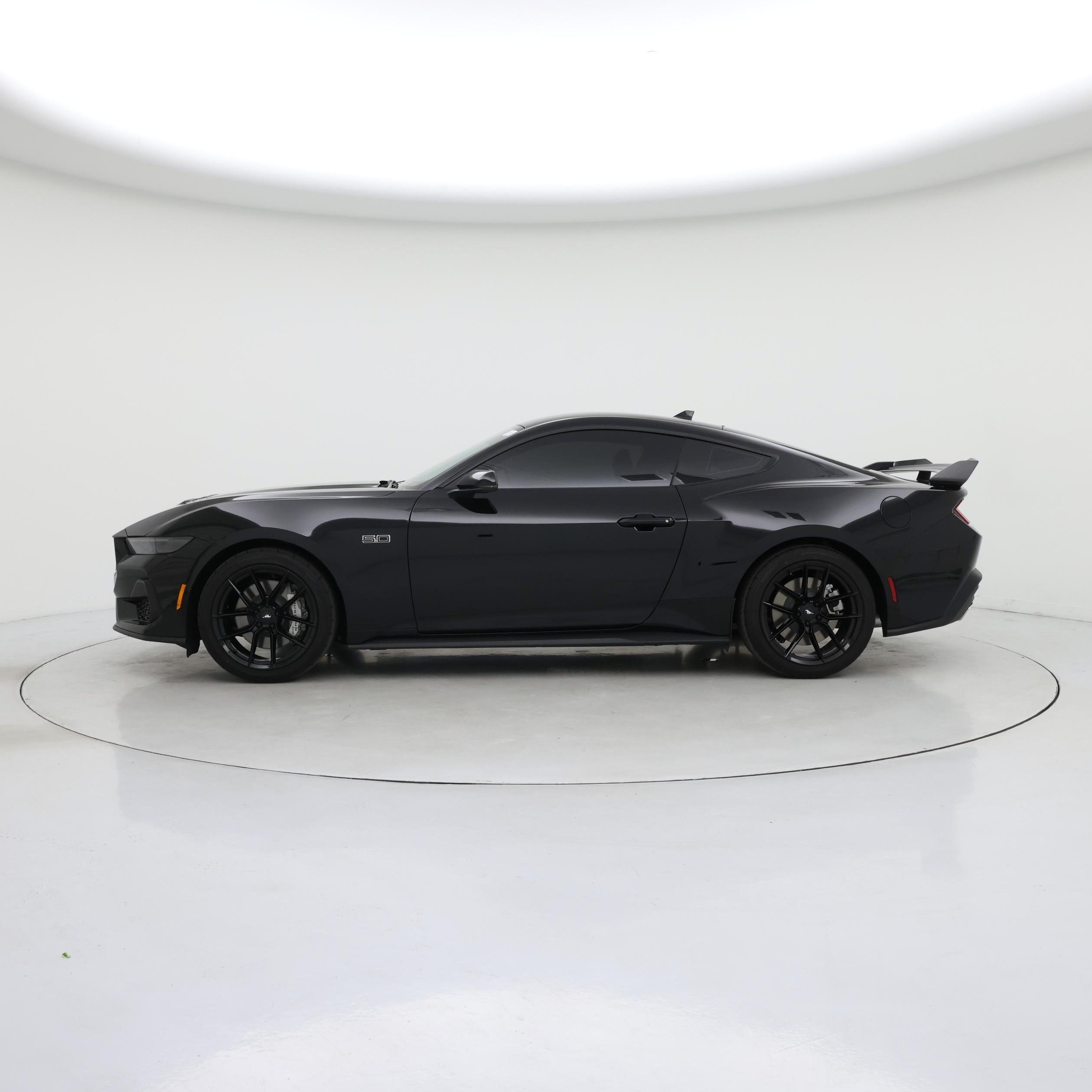Thumbnail: 2025 Ford Mustang - 3