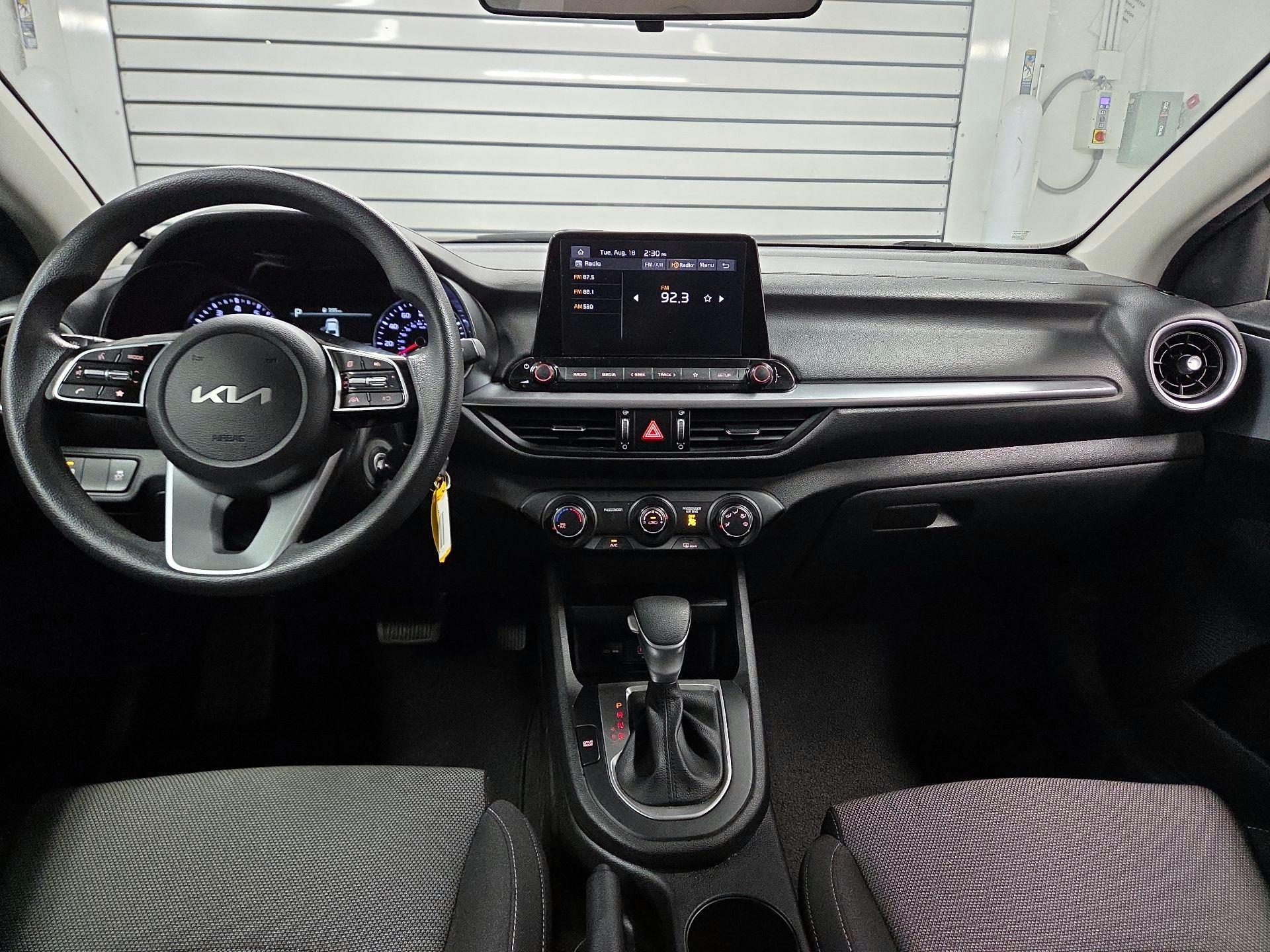 Thumbnail: 2023 Kia Forte - 8